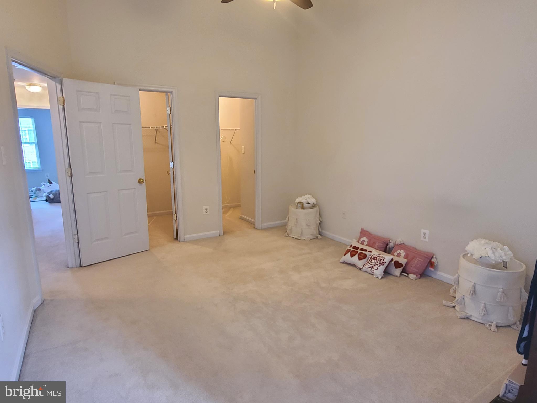 RIVER OAKS - Residential Lease