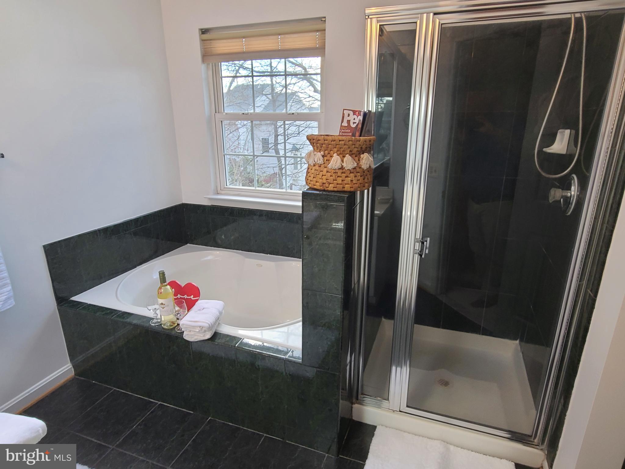 RIVER OAKS - Residential Lease