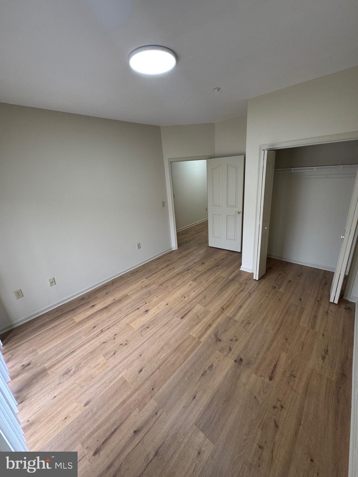 MEADOWVIEW VILLAGE - Residential