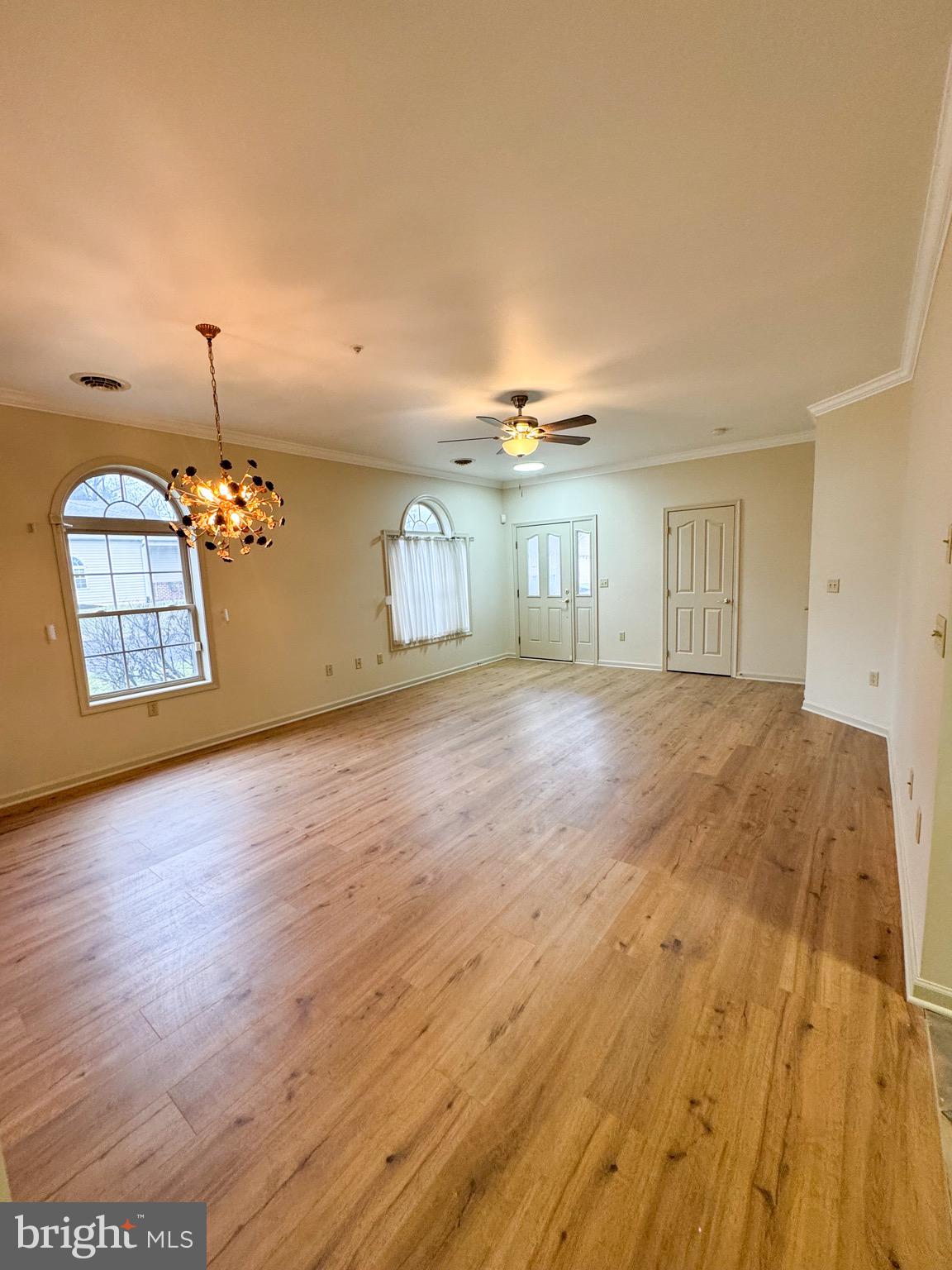 MEADOWVIEW VILLAGE - Residential