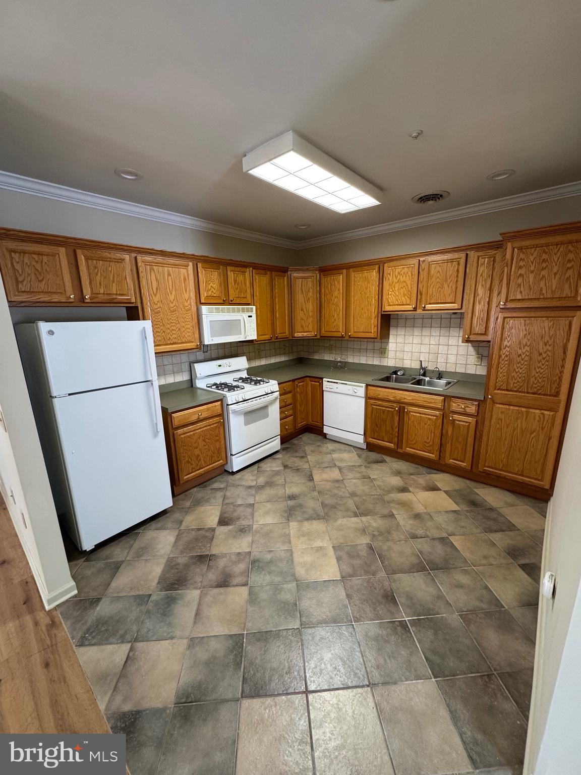 MEADOWVIEW VILLAGE - Residential