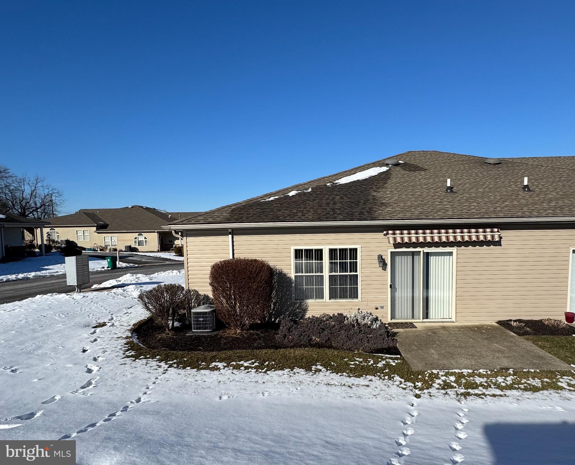 MEADOWVIEW VILLAGE - Residential