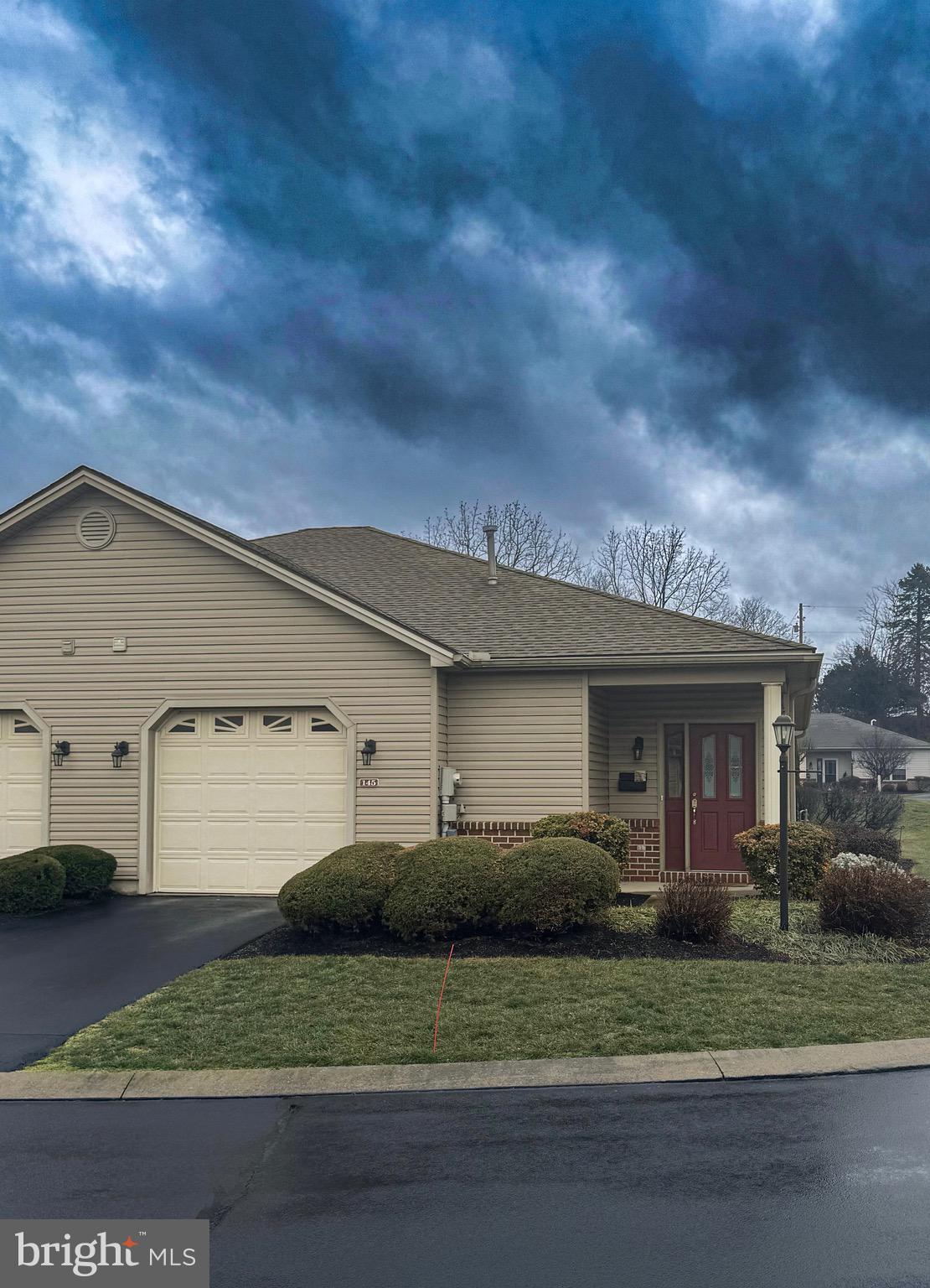 MEADOWVIEW VILLAGE - Residential