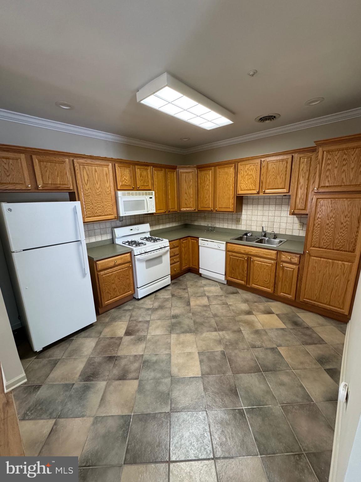 MEADOWVIEW VILLAGE - Residential