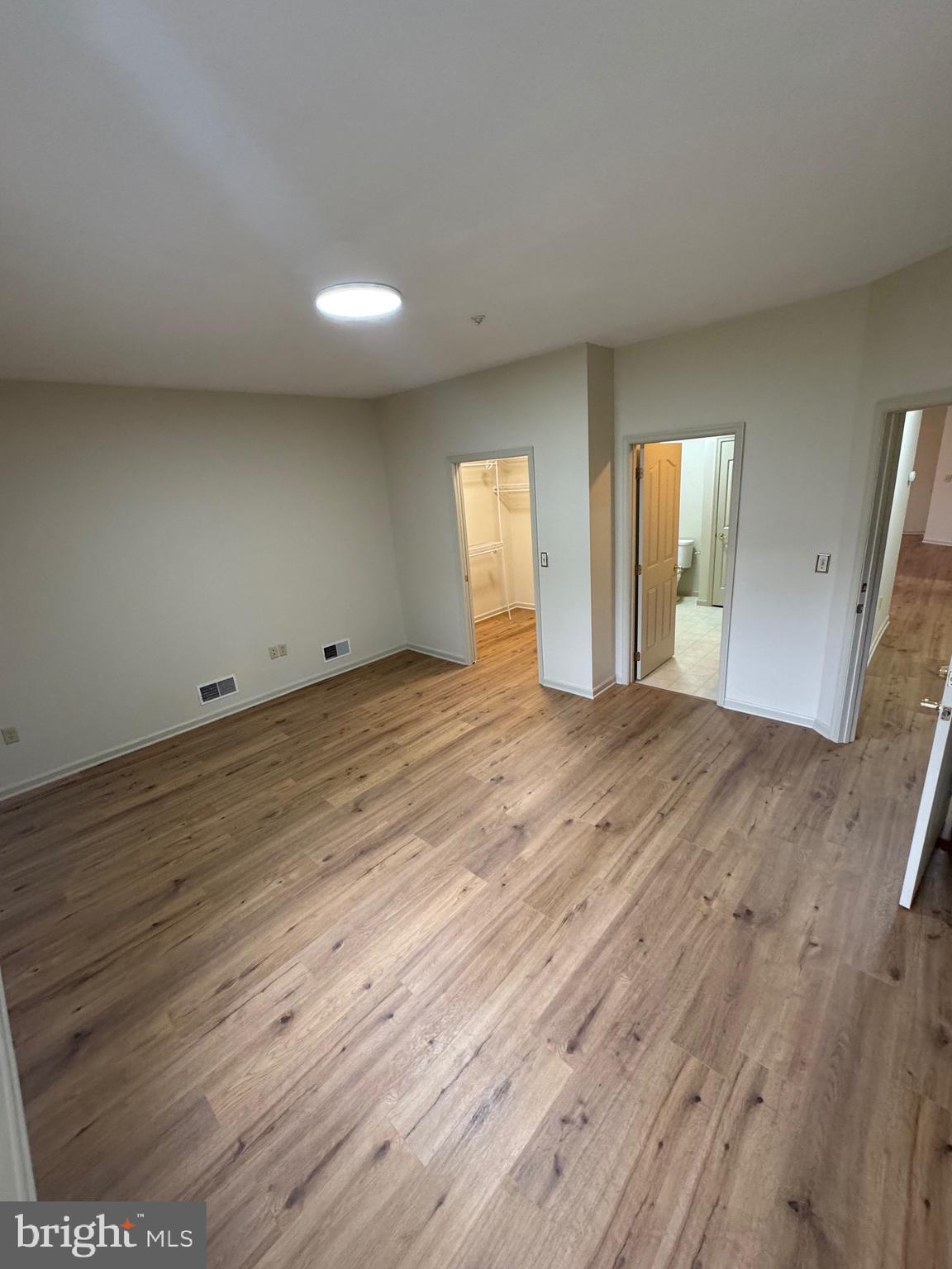 MEADOWVIEW VILLAGE - Residential