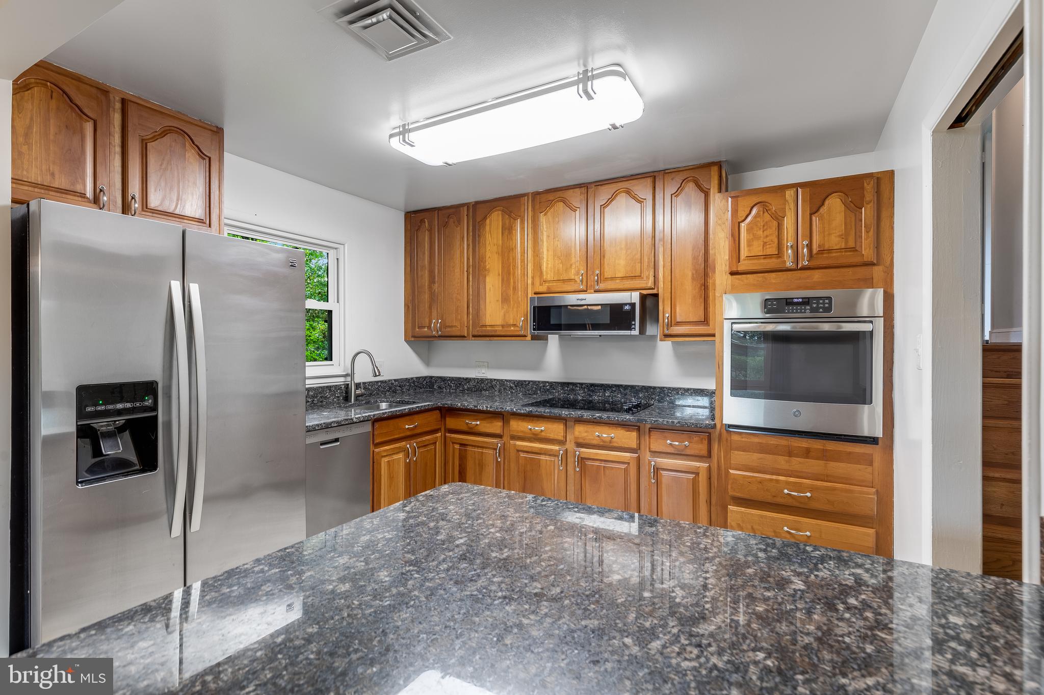 1323 MAYFLOWER DRIVE