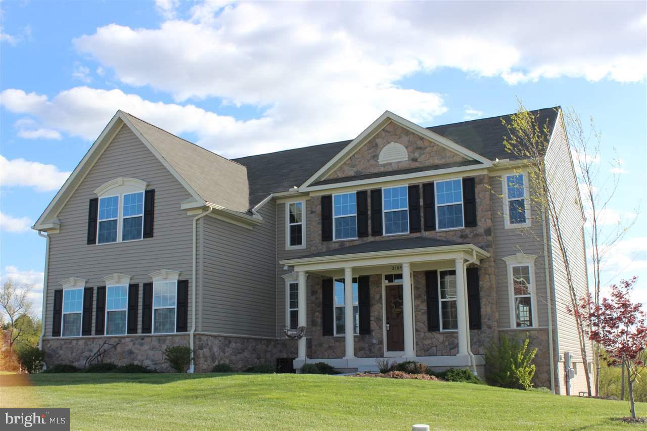 MOVE RIGHT IN TO THIS LOVELY HOME *FIVE BEDROOMS* 2.5 BATHS *FAMILY ROOM WITH STONE FIREPLACE*MORNING ROOM WITH CATHEDRAL CEILING*KITCHEN WITH STAINLESS STEEL APPLIANCES AND GRANITE COUNTER TOPS*KITCHEN AND DINING ROOM WITH WOOD FLOORING*GRAND STAIRCASE*FIRST FLOOR LAUNDRY AND 1ST FLOOR MUD ROOM*LARGE TREK DECK*PLAY SET* SECURITY SYSTEM * BACKS UP TO FARMLAND *