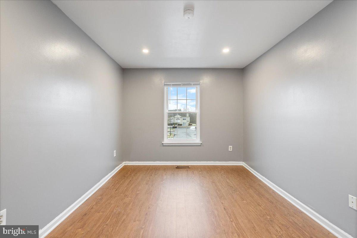 WILLOW STREAM - Residential