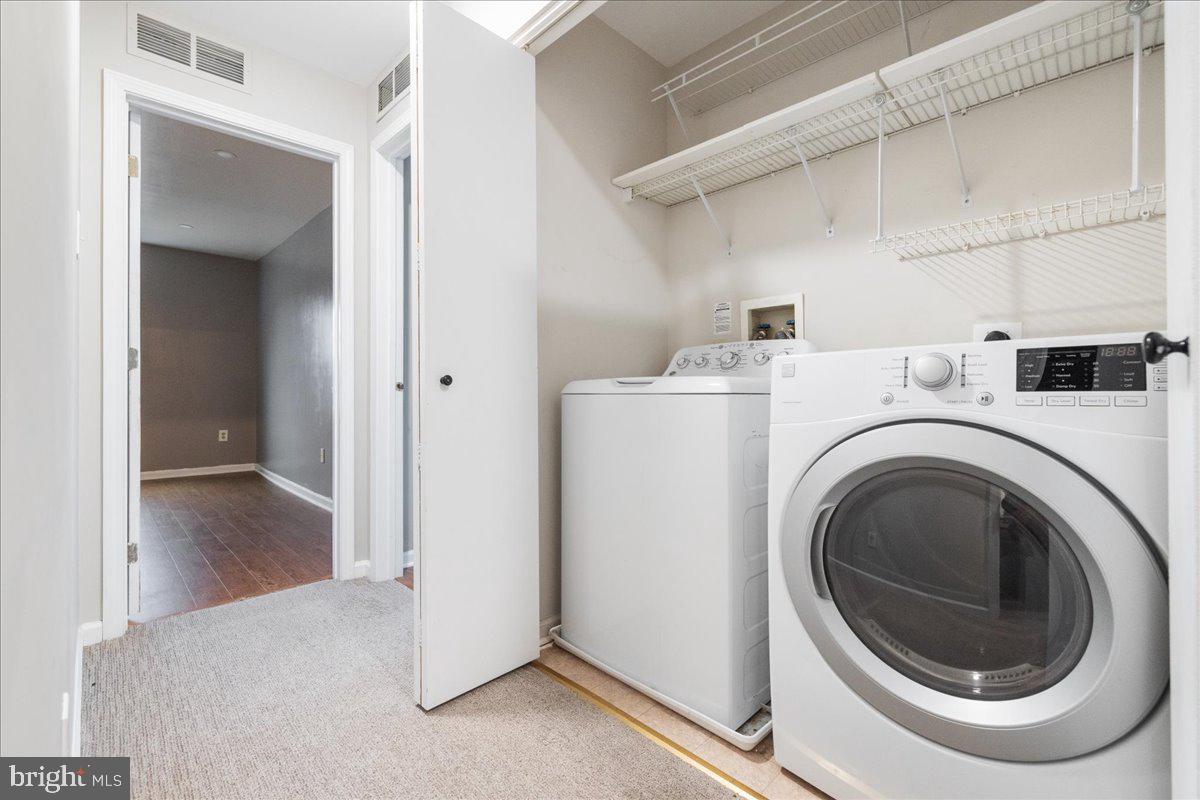 WILLOW STREAM - Residential