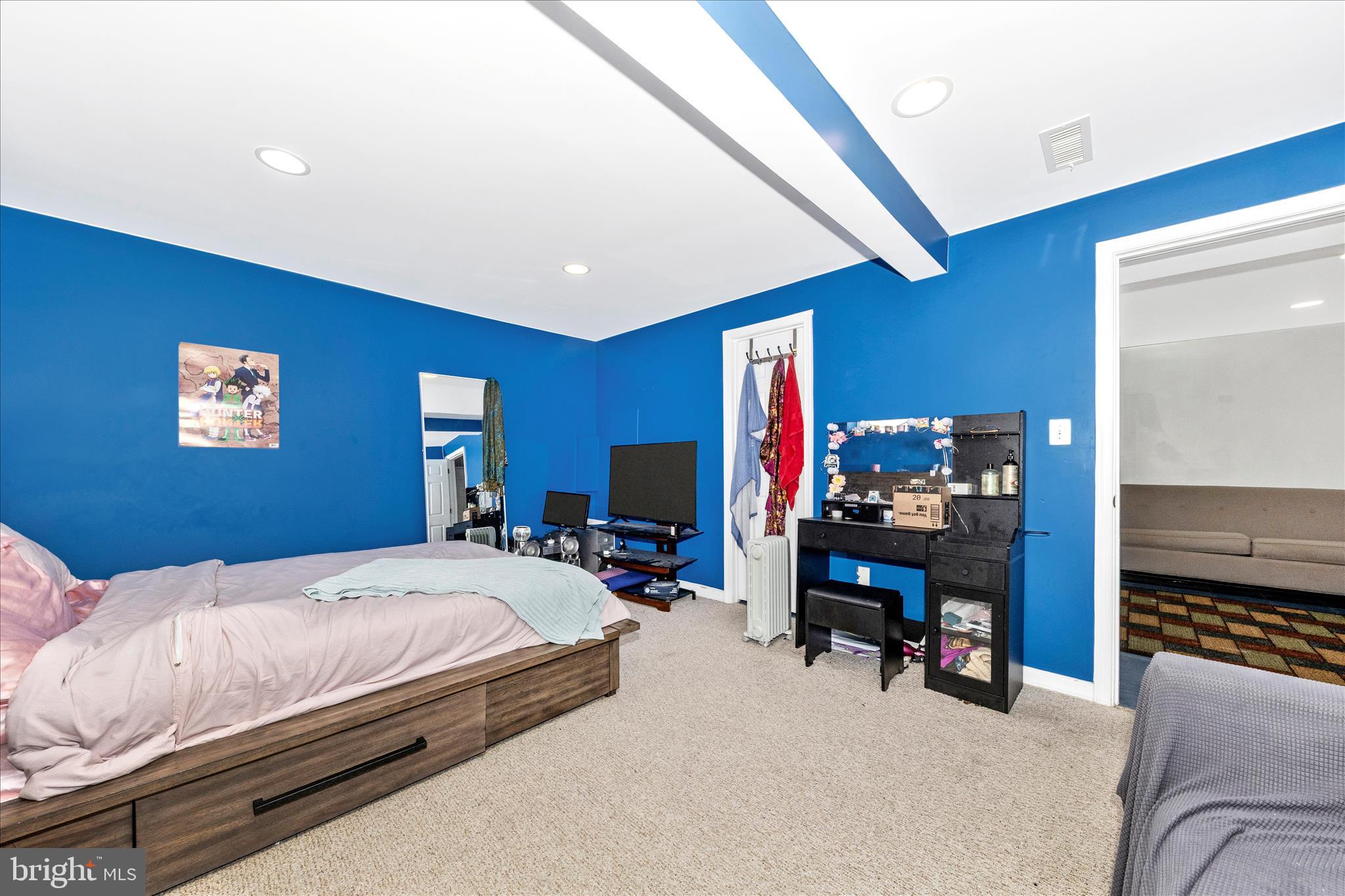 KEMP MILL ESTATES - Residential