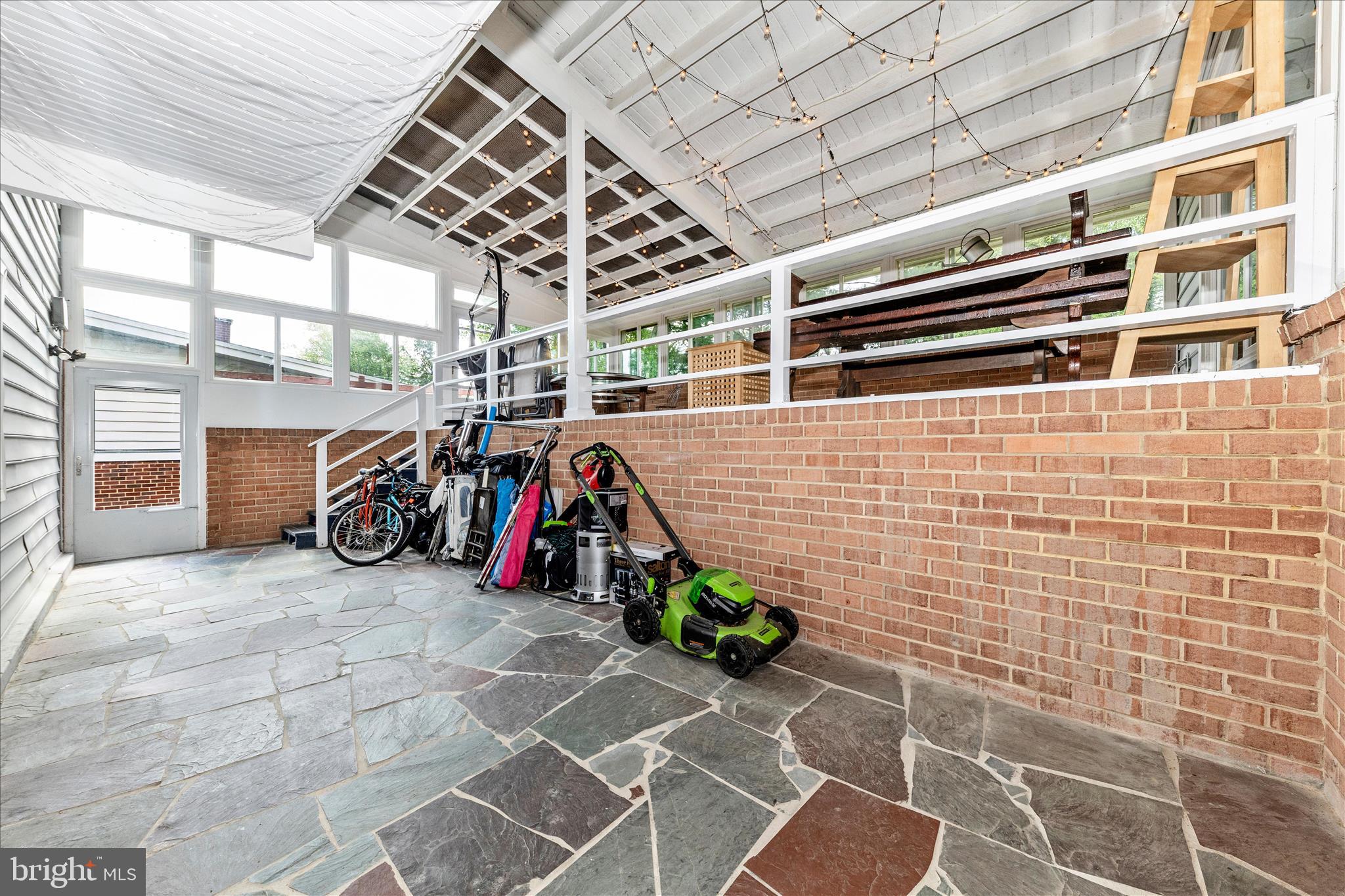 KEMP MILL ESTATES - Residential