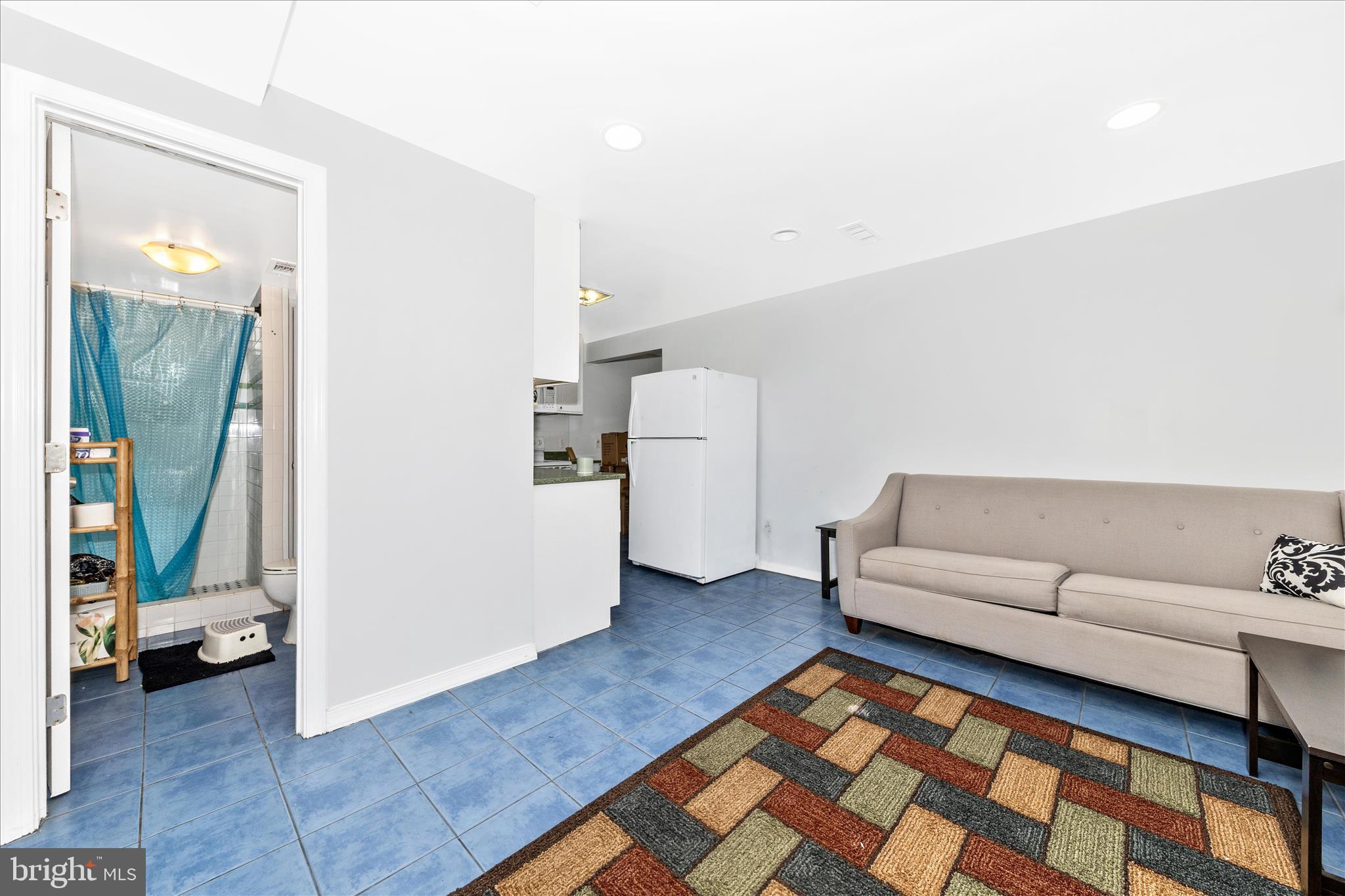 KEMP MILL ESTATES - Residential