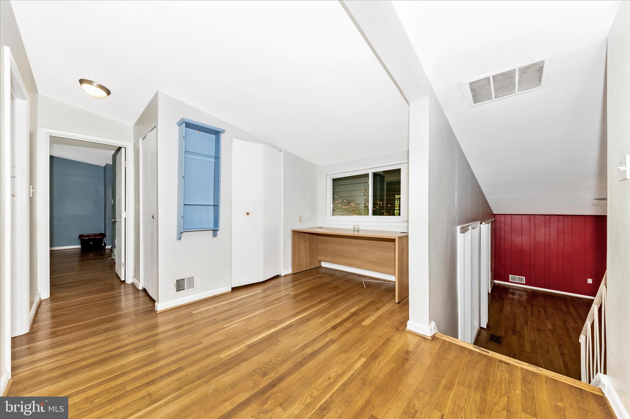 KEMP MILL ESTATES - Residential