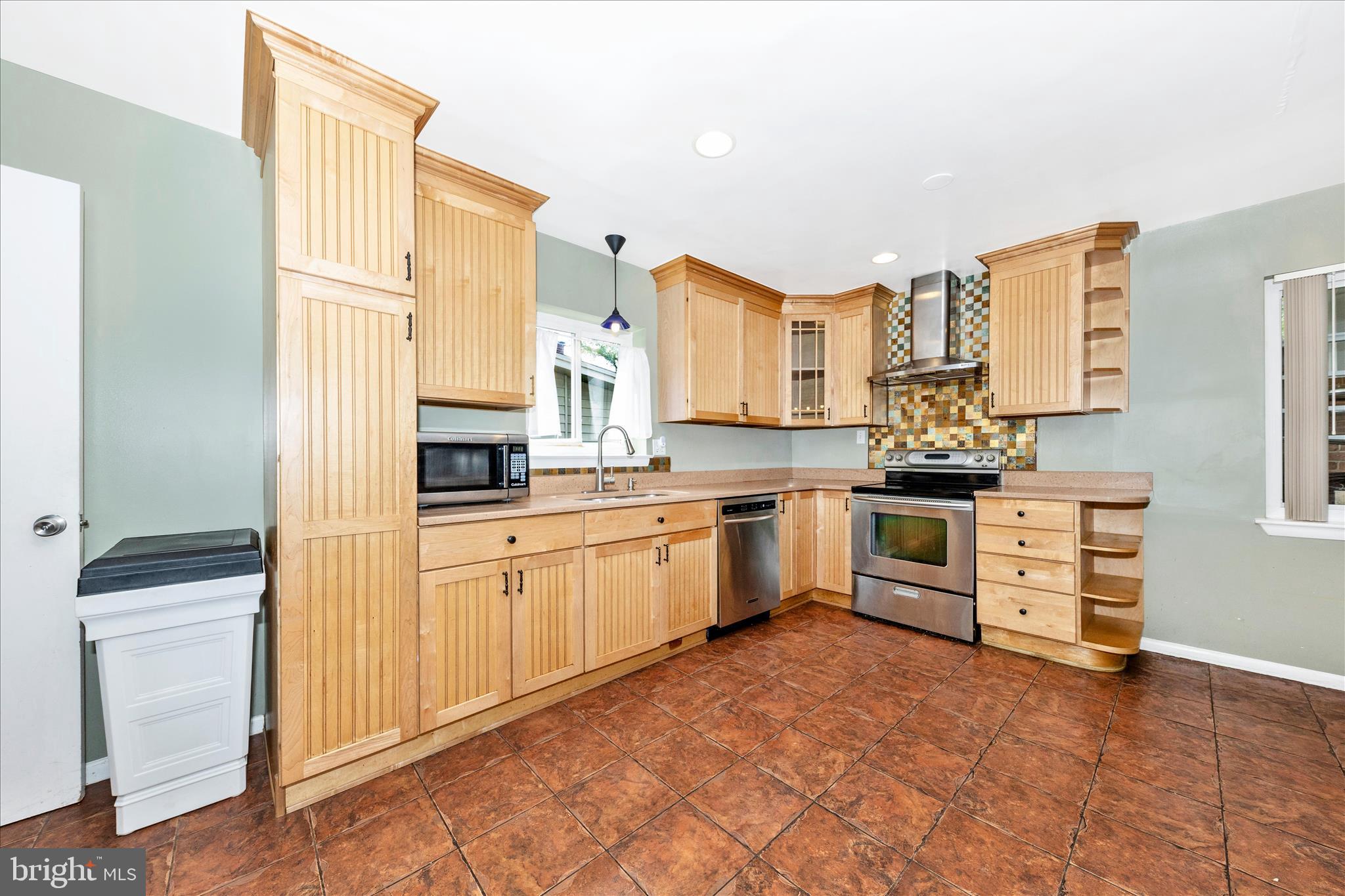 KEMP MILL ESTATES - Residential