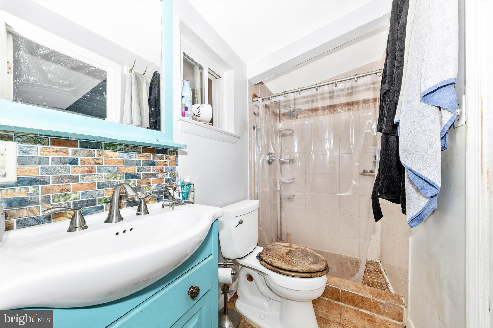 KEMP MILL ESTATES - Residential