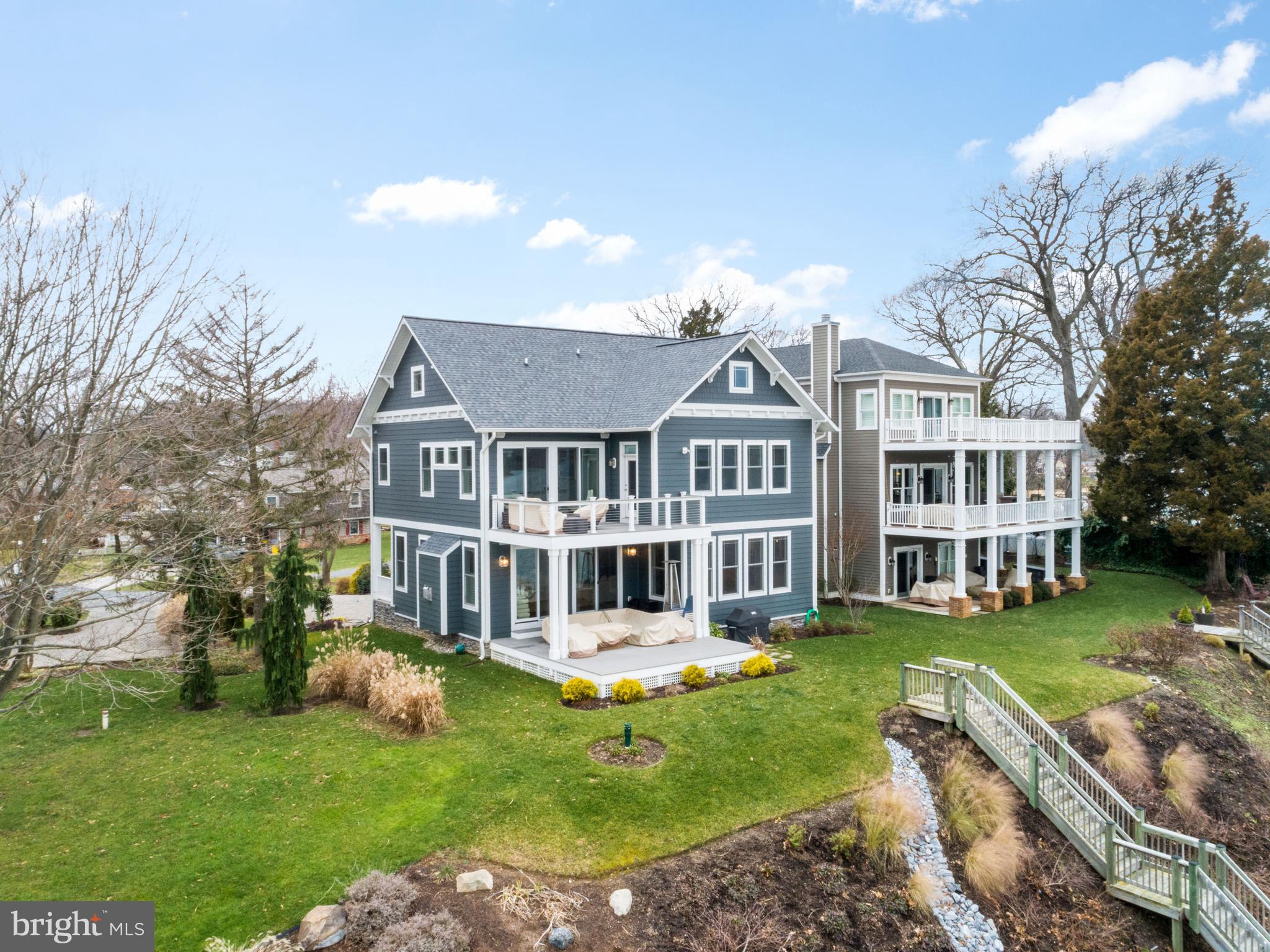 LOCH HAVEN - Residential