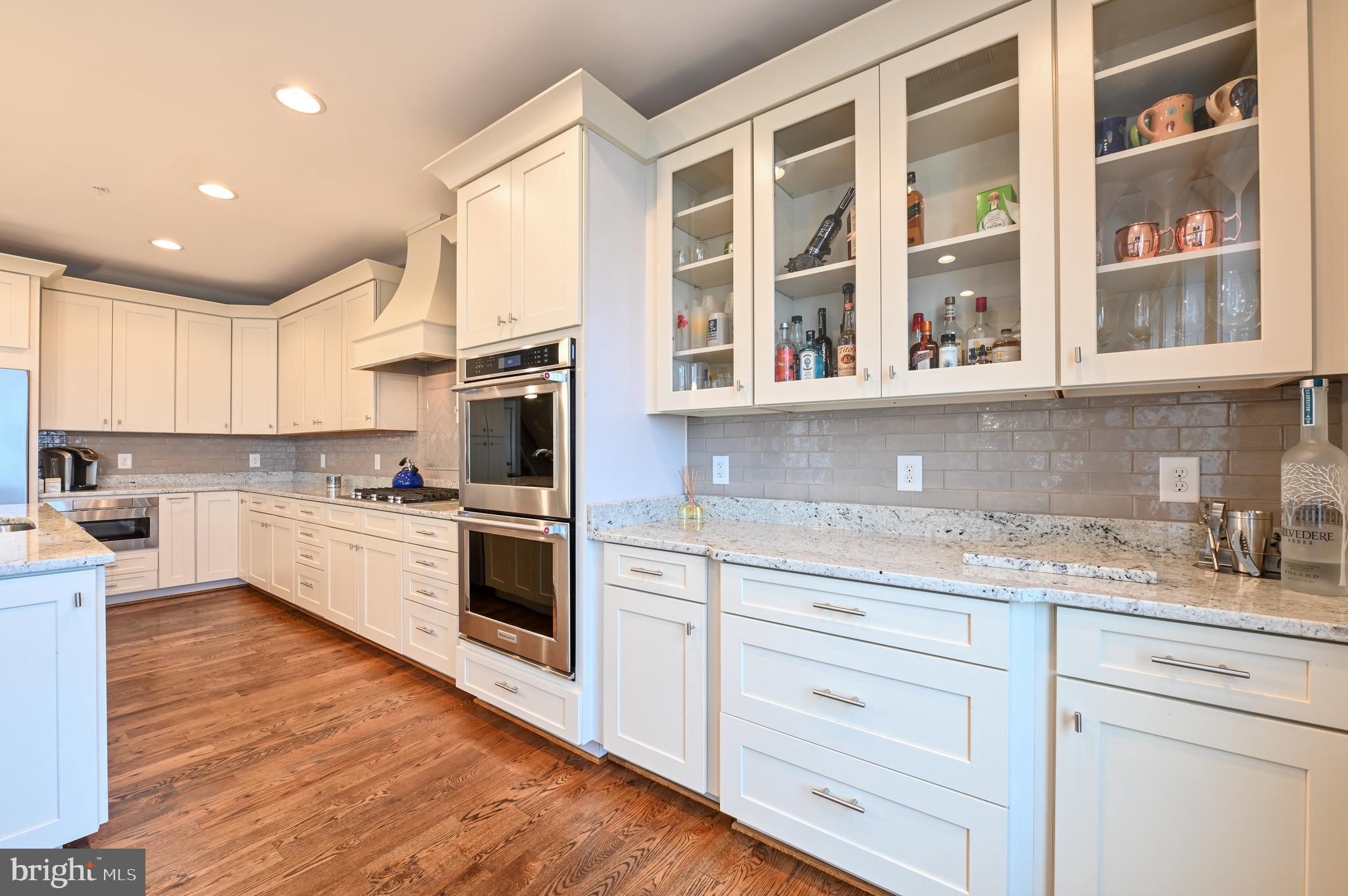 LOCH HAVEN - Residential