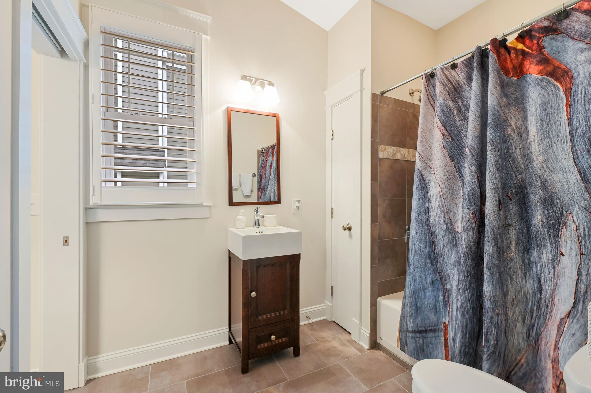 LOCH HAVEN - Residential