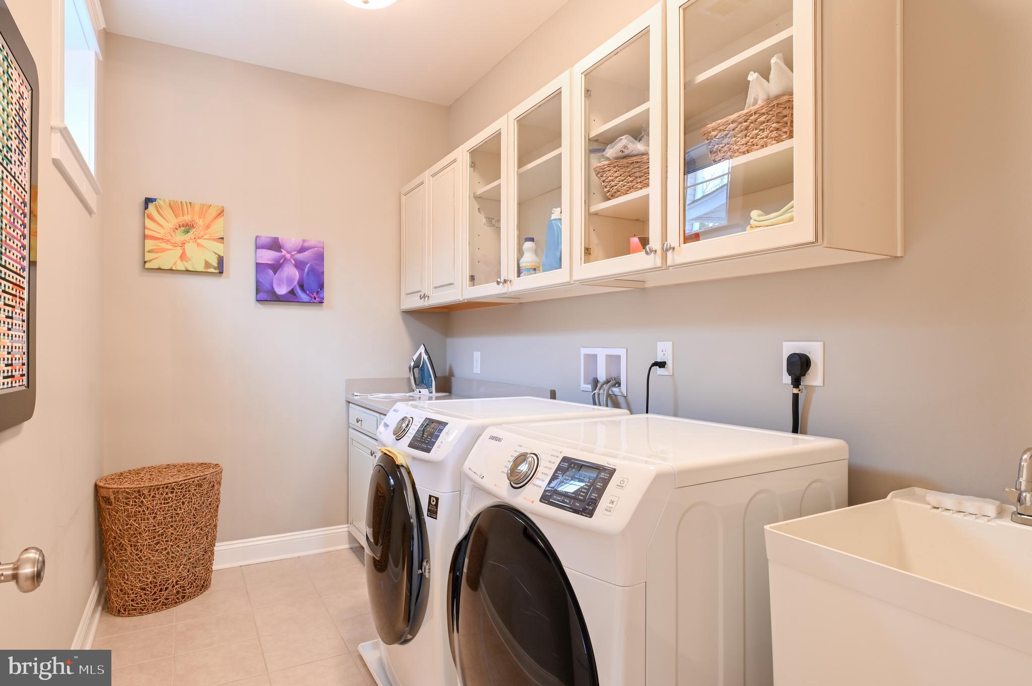 LOCH HAVEN - Residential