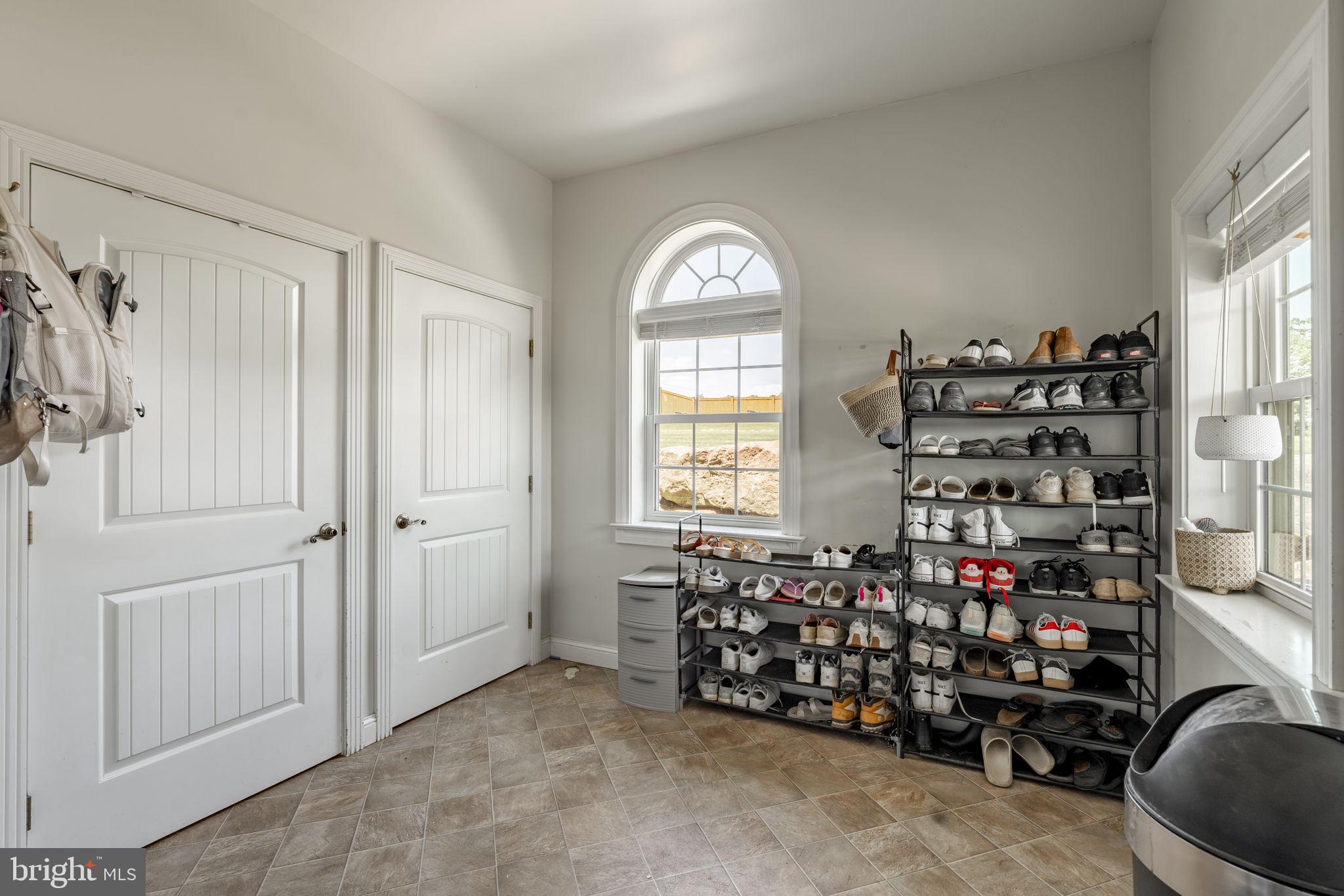 CAERNARVON TWP - Residential