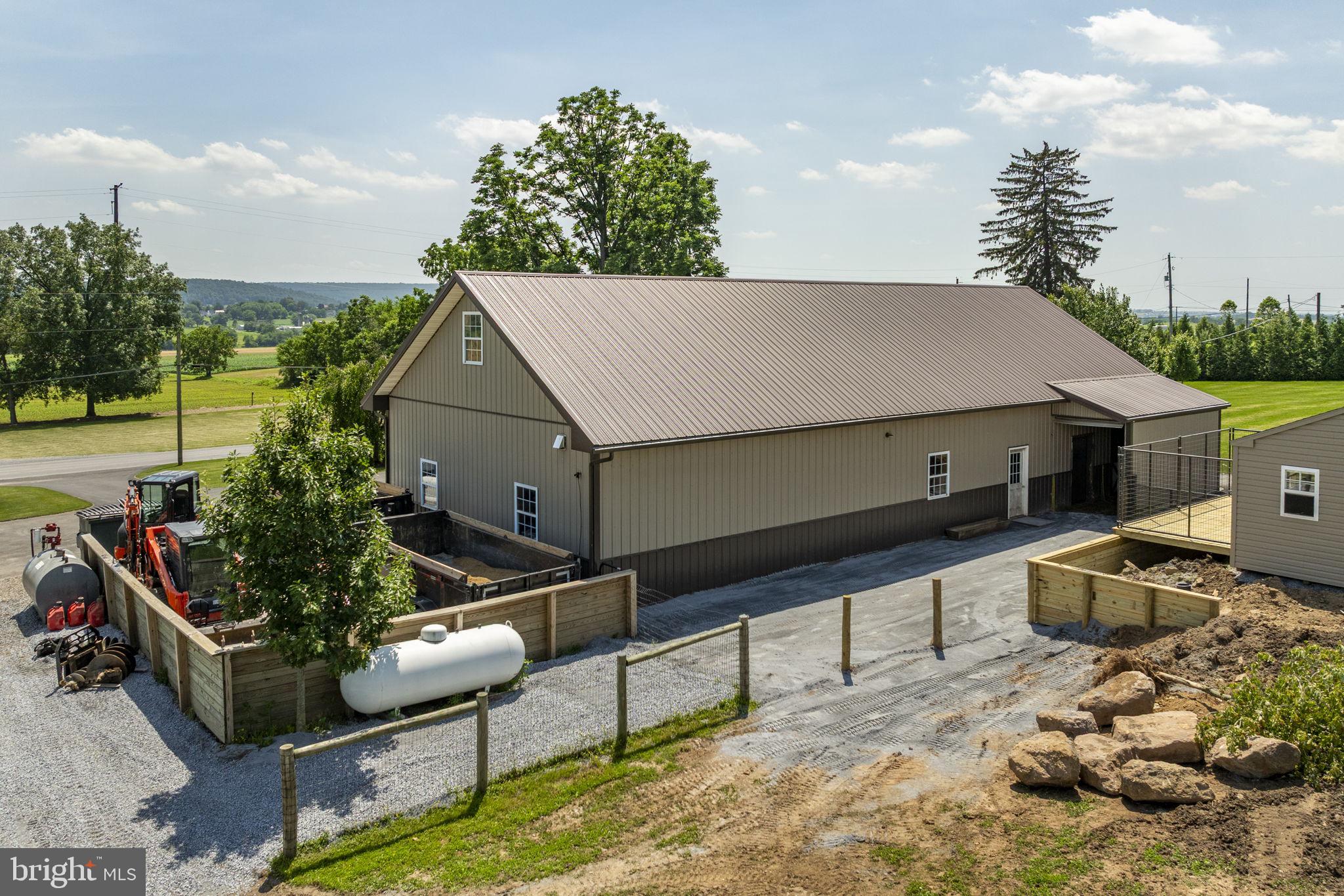 CAERNARVON TWP - Residential