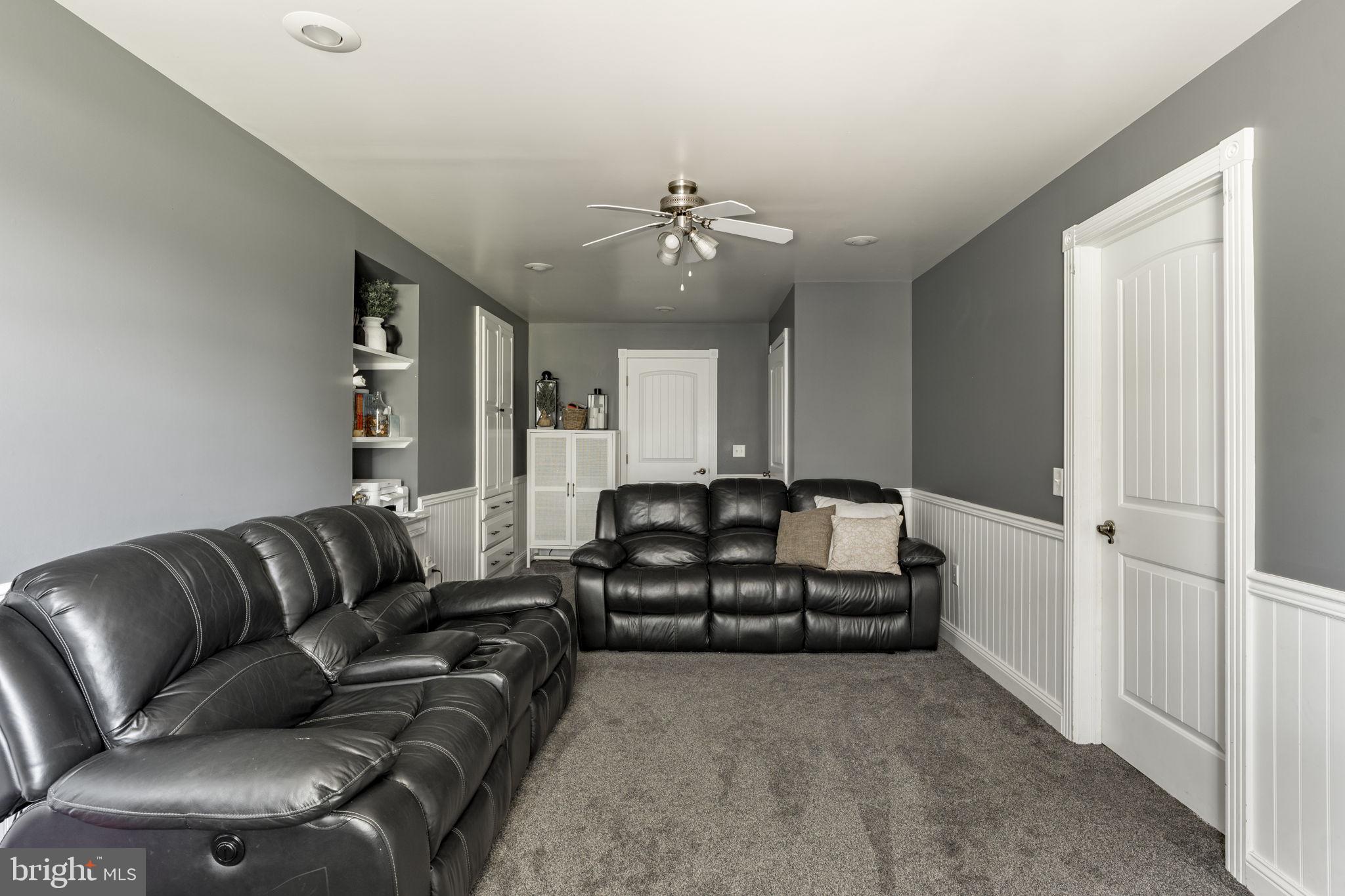 CAERNARVON TWP - Residential