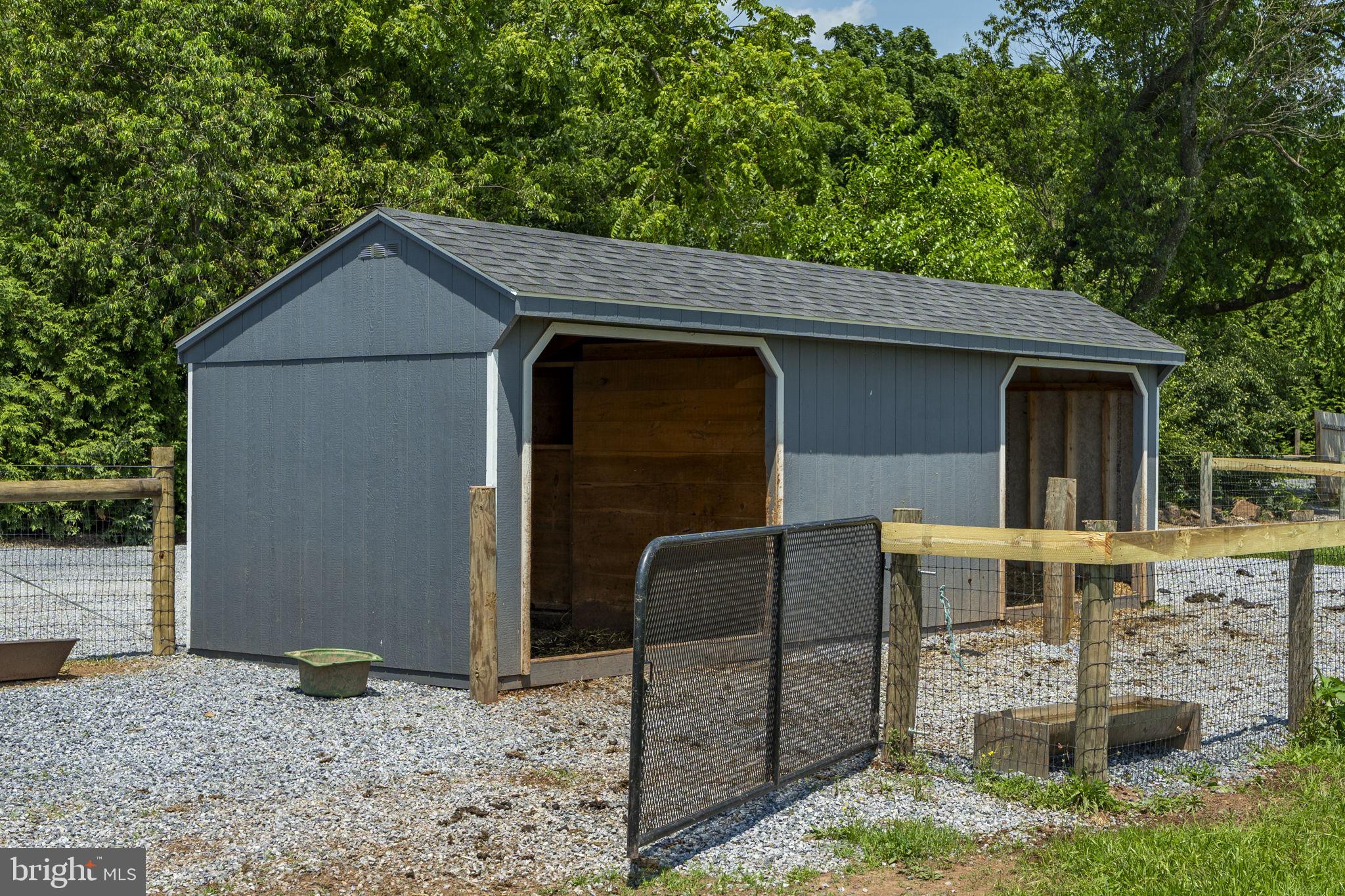 CAERNARVON TWP - Residential