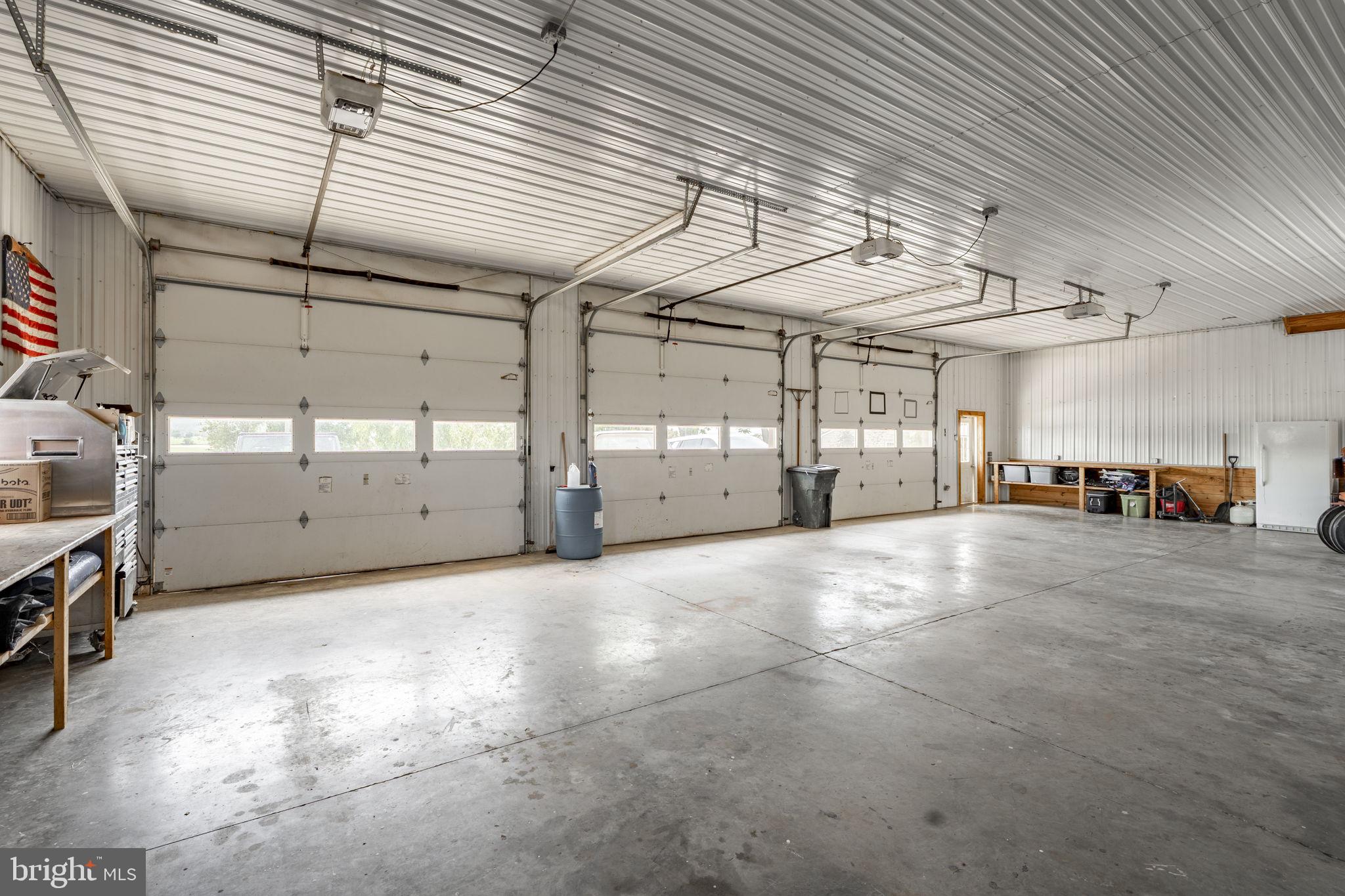 CAERNARVON TWP - Residential