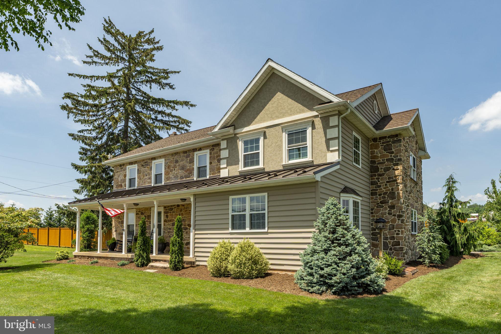 CAERNARVON TWP - Residential