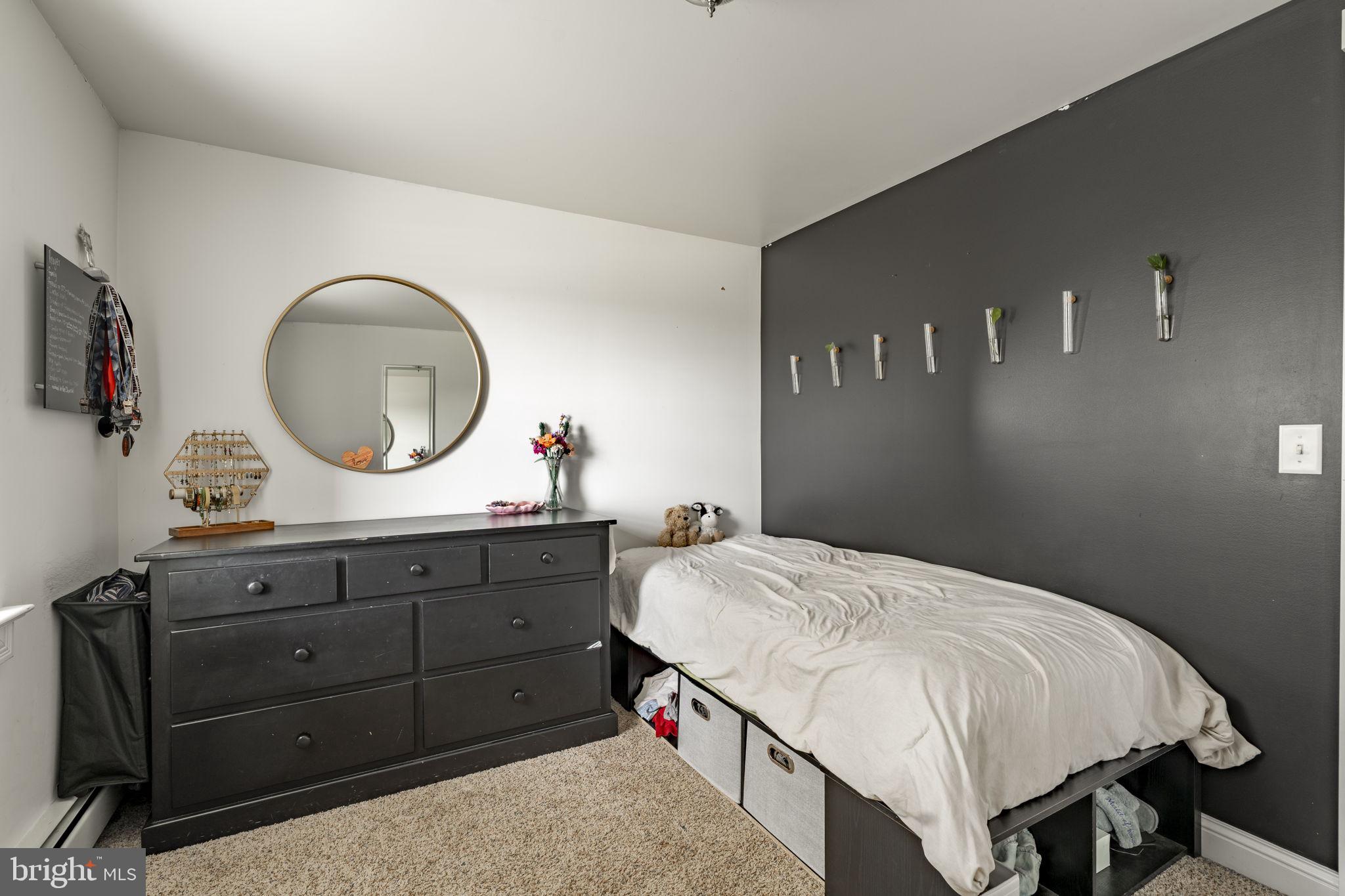 CAERNARVON TWP - Residential