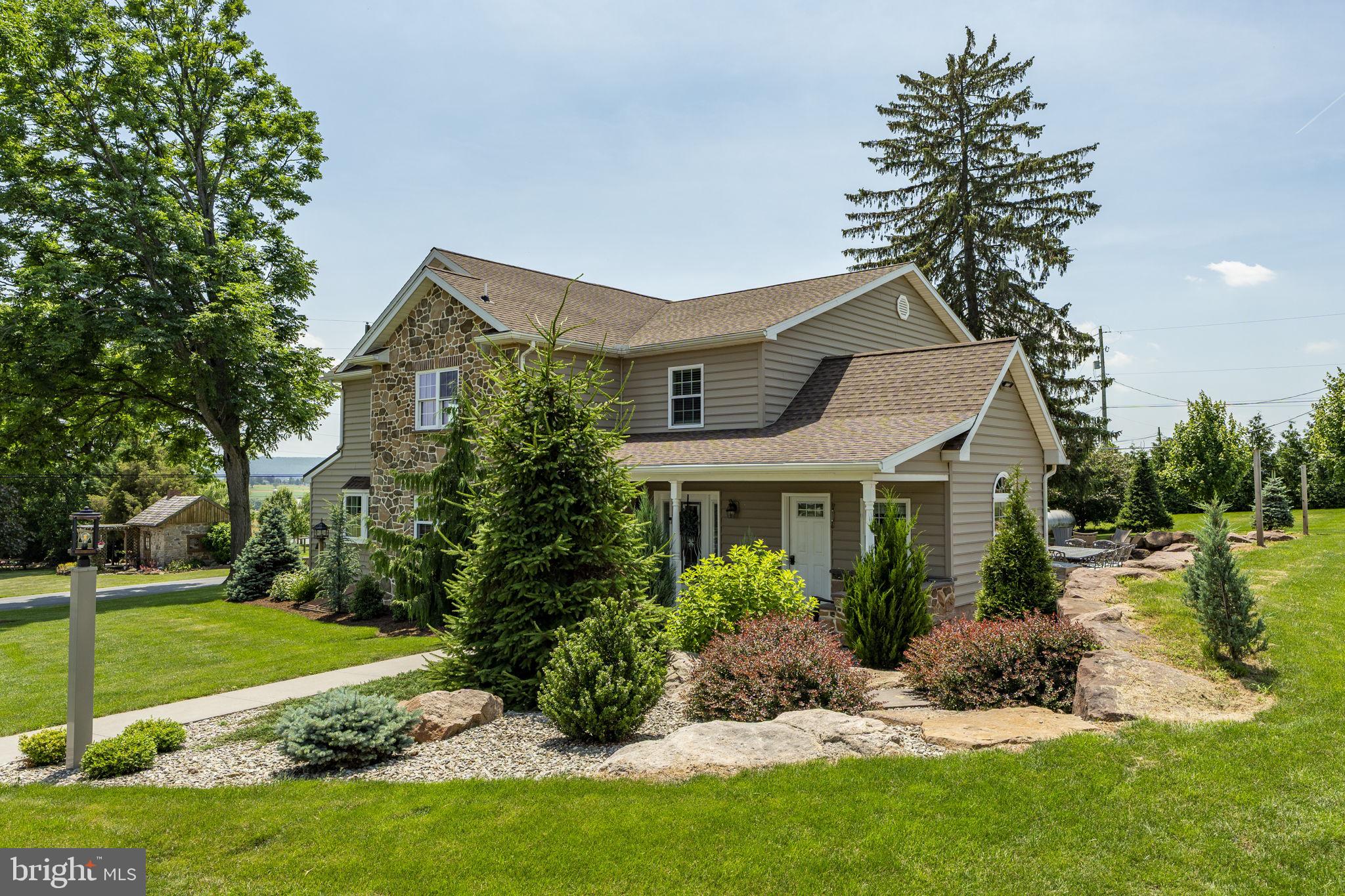 CAERNARVON TWP - Residential