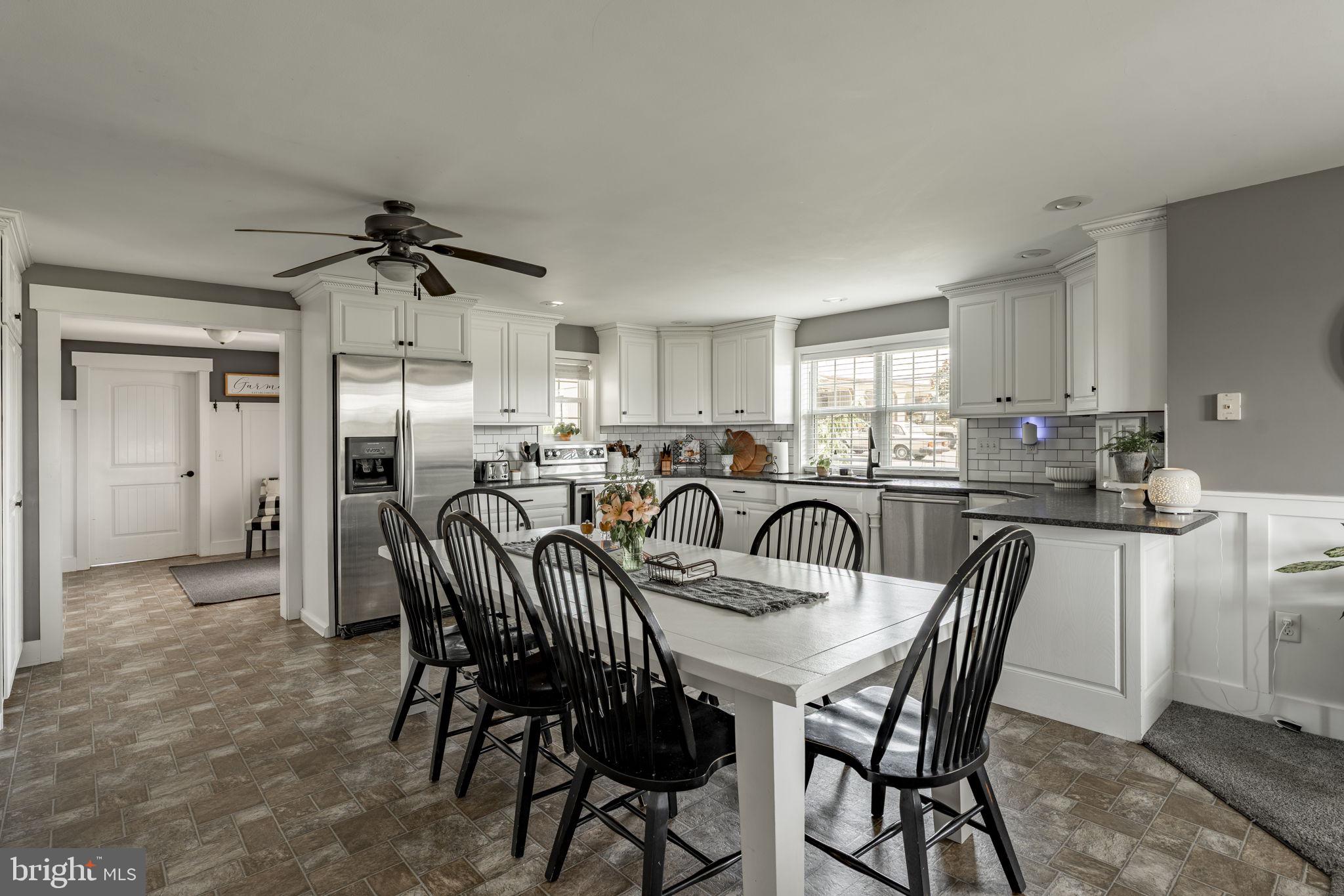 CAERNARVON TWP - Residential