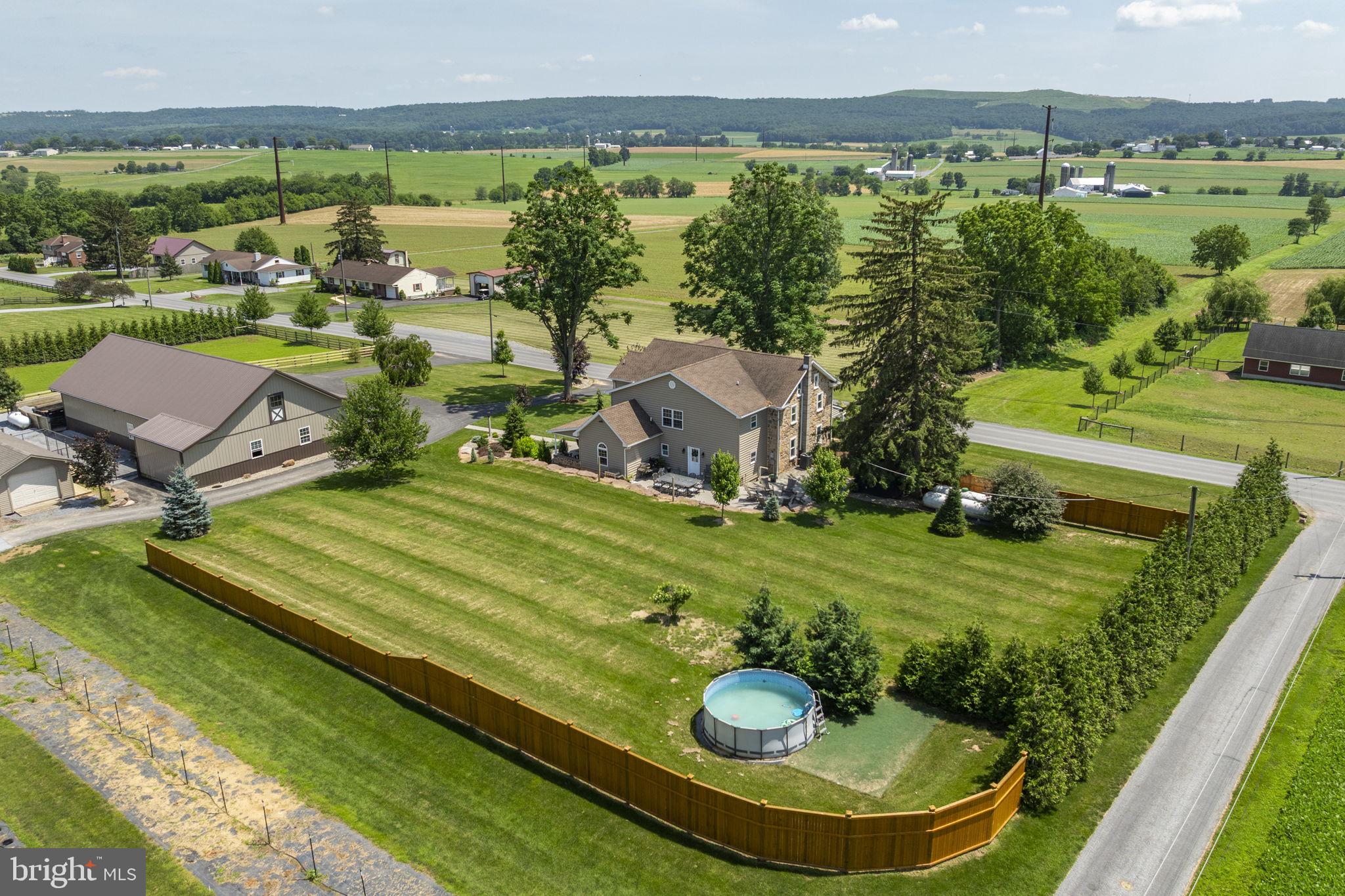 CAERNARVON TWP - Residential