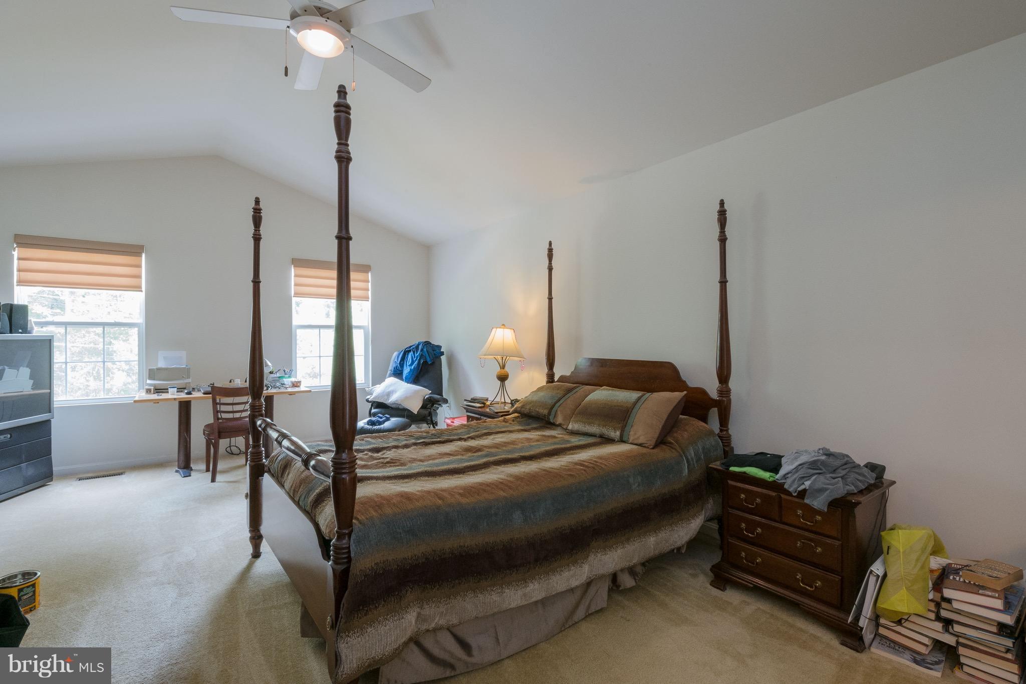 NORTH SELBY - Residential