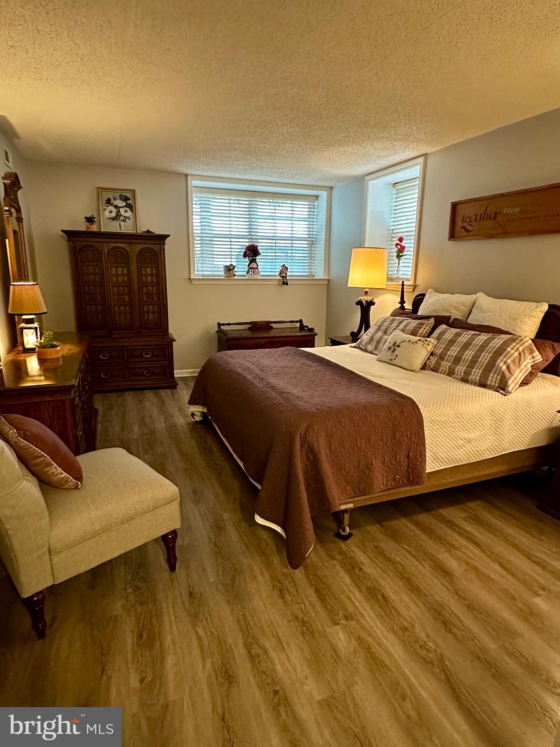 CENTENNIAL STATION - Residential