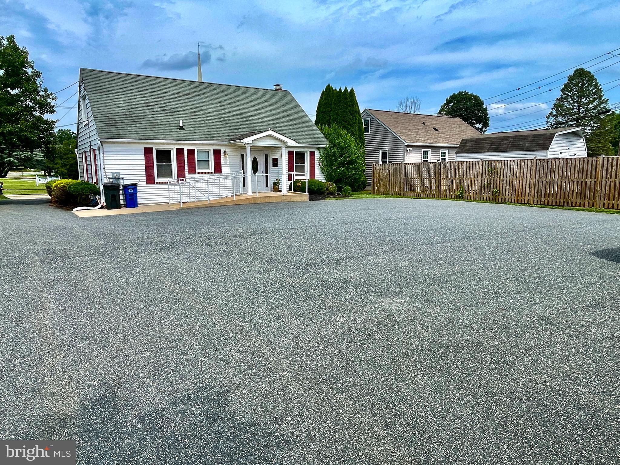 524 S MAIN STREET