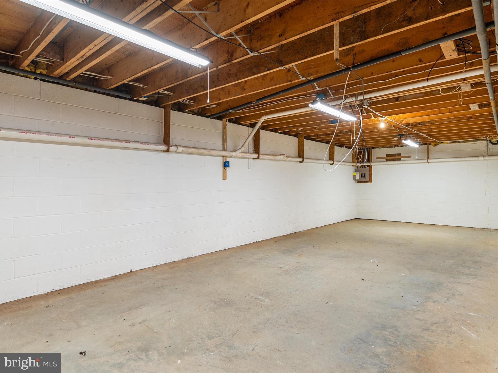 WATSON WOODLANDS - Residential