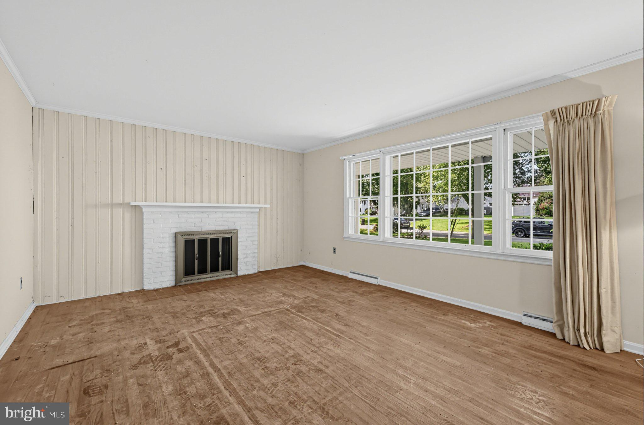 124 DELVIEW DRIVE