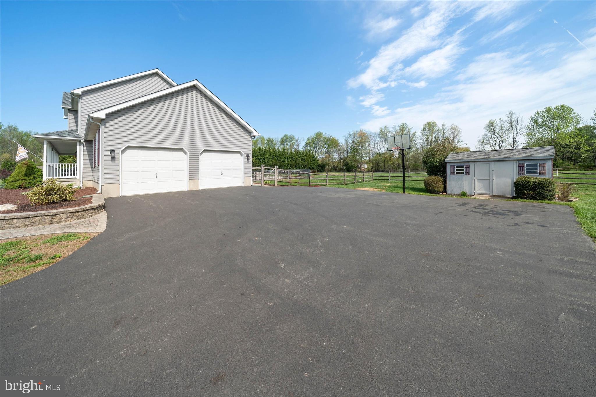 AMBER RIDGE - Residential