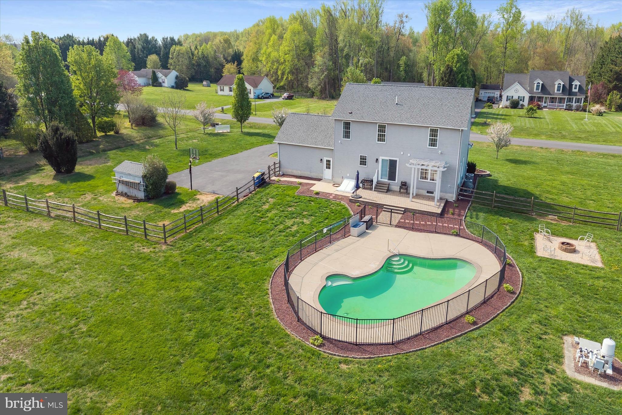 AMBER RIDGE - Residential