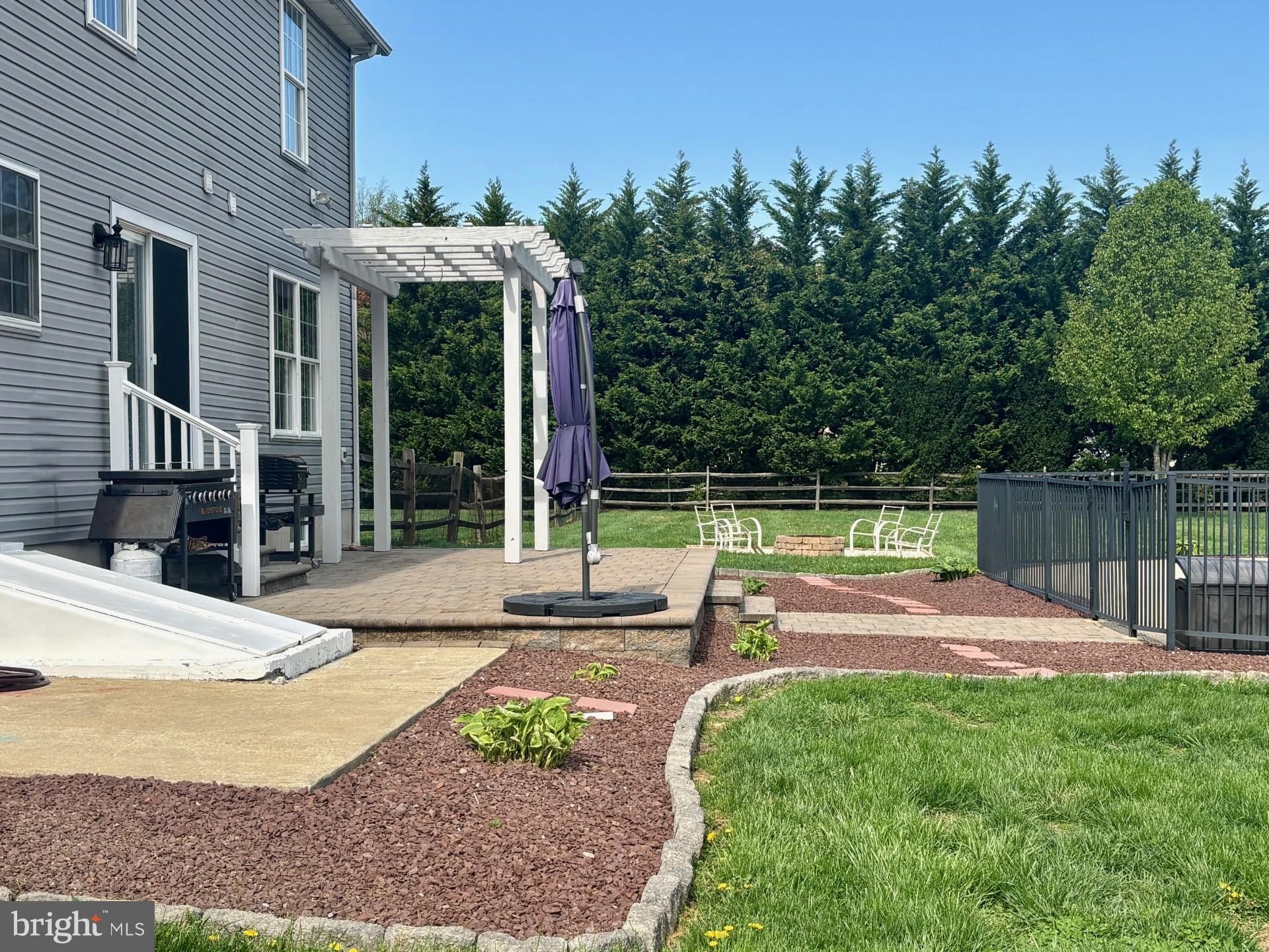 AMBER RIDGE - Residential