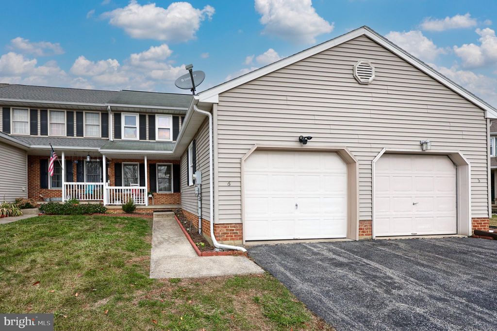 Photo of 6 Greythorne Road, Lancaster, PA 17603 (MLS # PALA2060632)