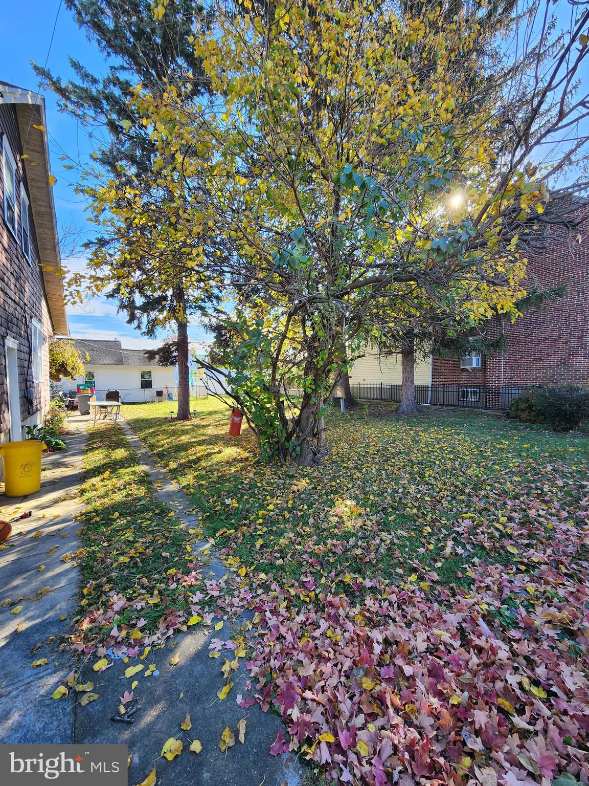 625 GIRARD E S AVENUE