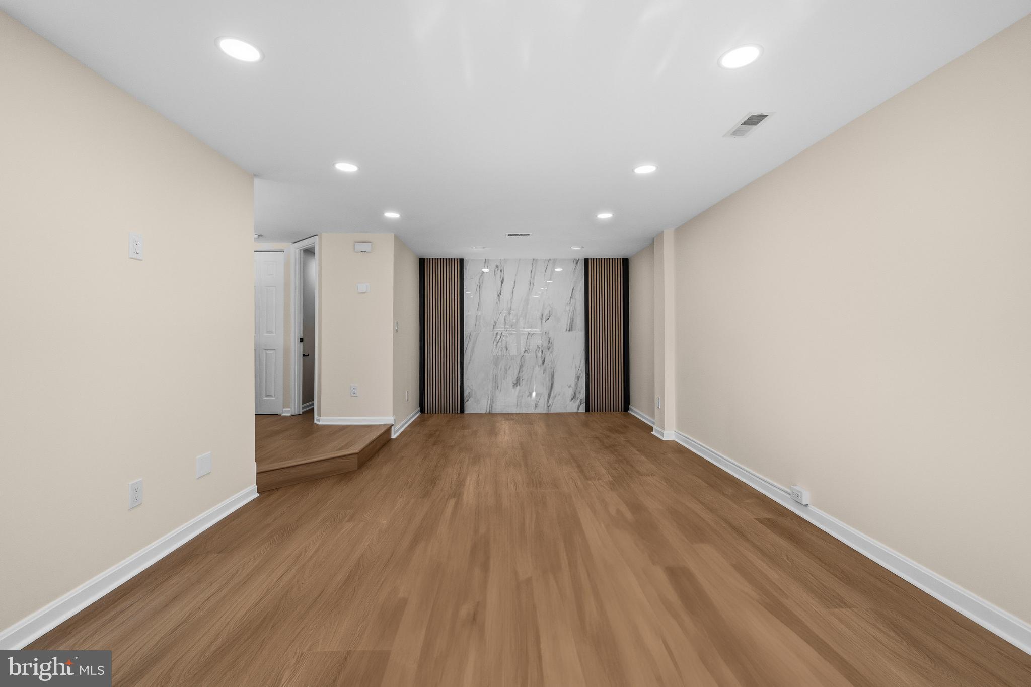 ROGERS FORGE - Residential