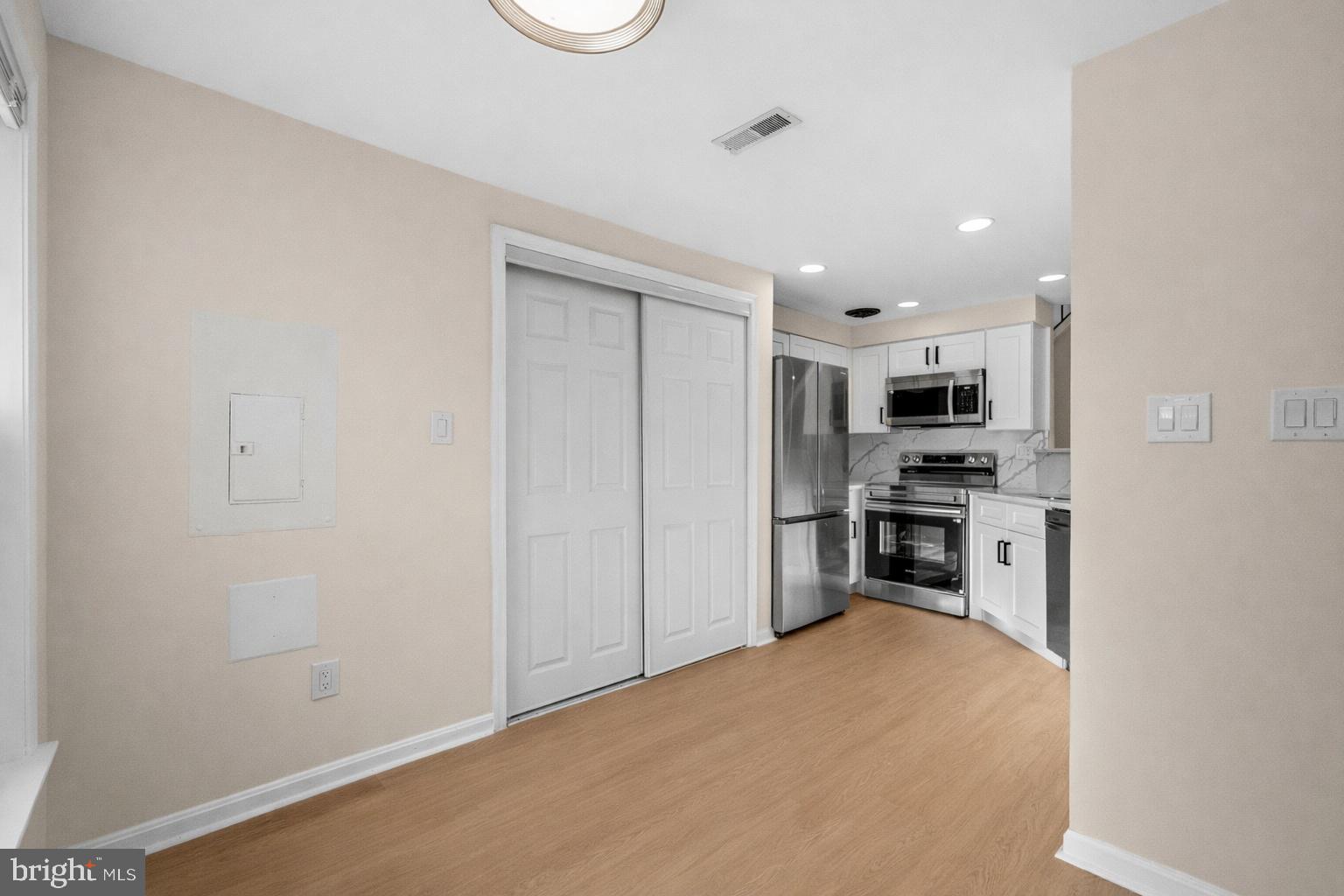 ROGERS FORGE - Residential