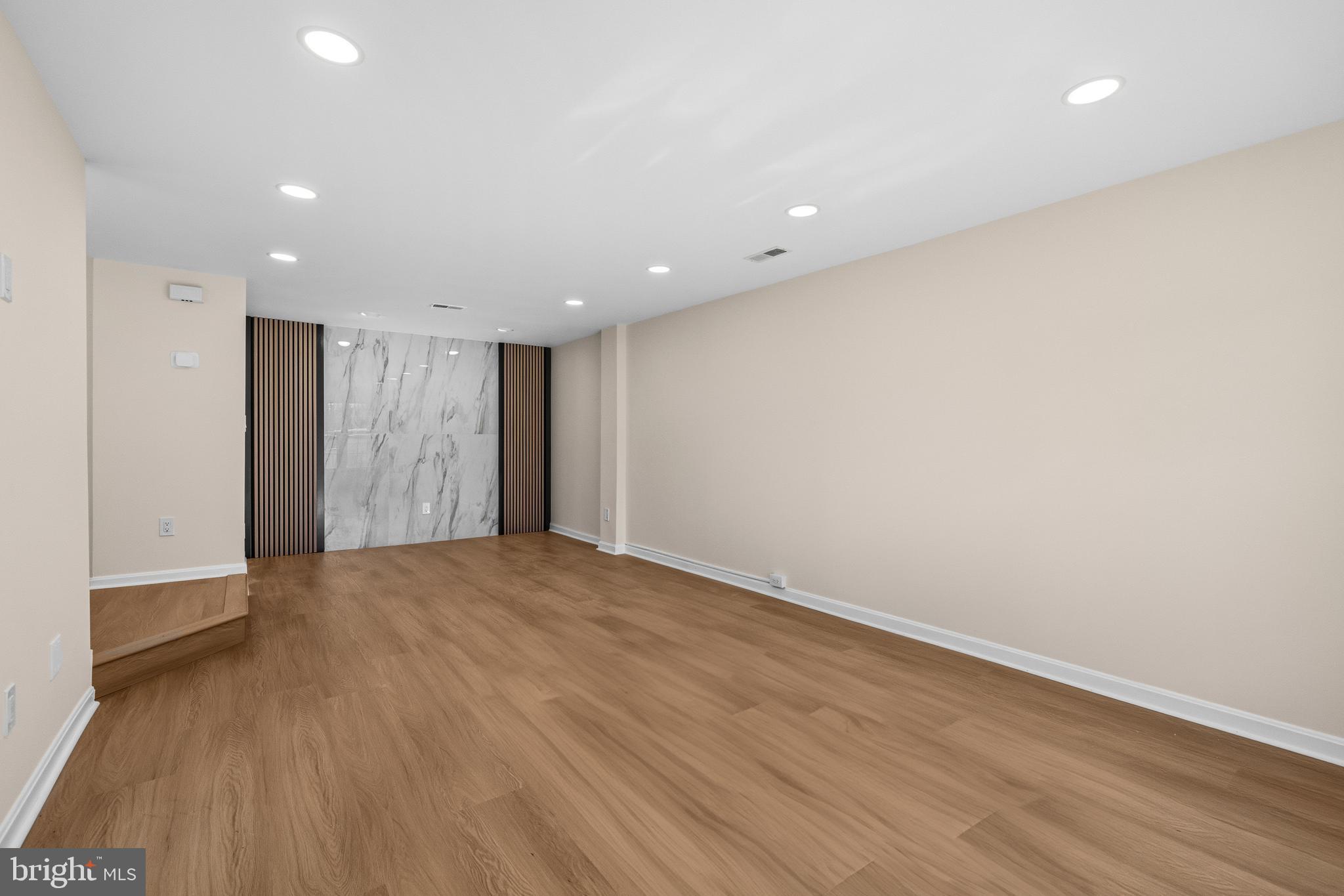 8810 RUSTBURG CIRCLE