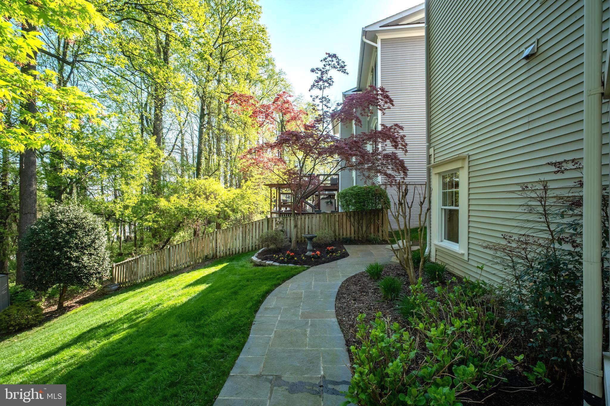 HIGHLAND ESTATES - Residential