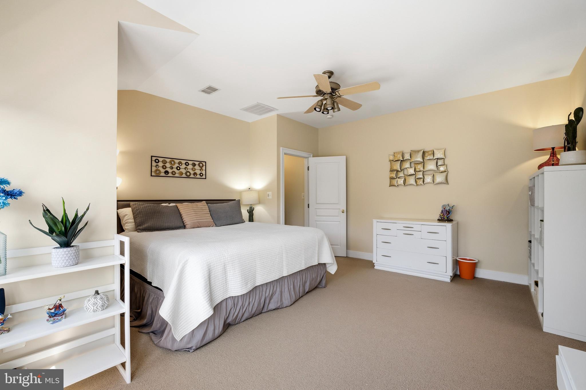 HIGHLAND ESTATES - Residential