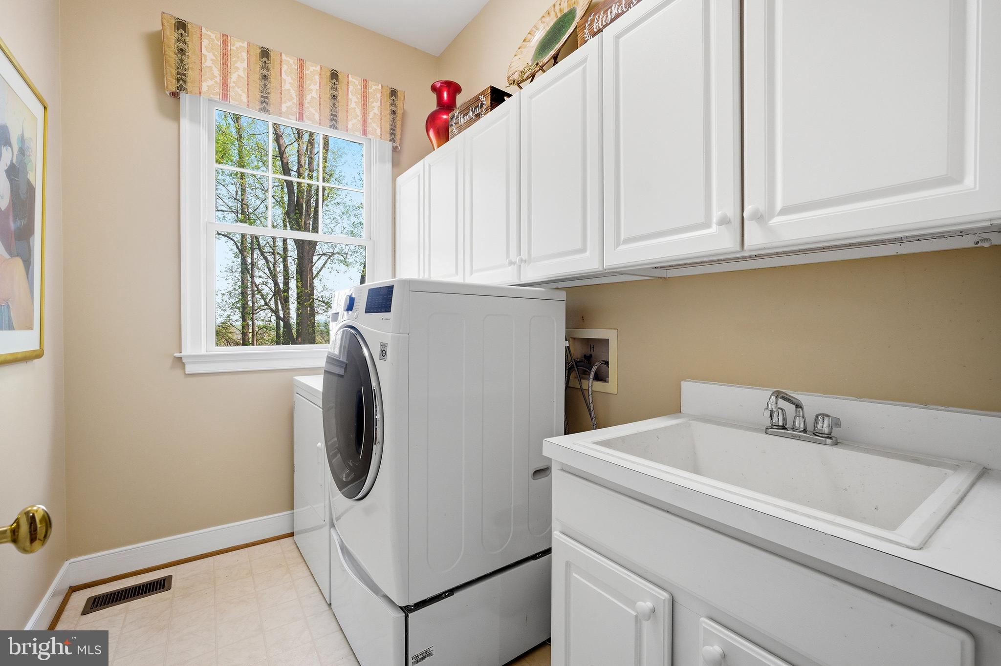 HIGHLAND ESTATES - Residential