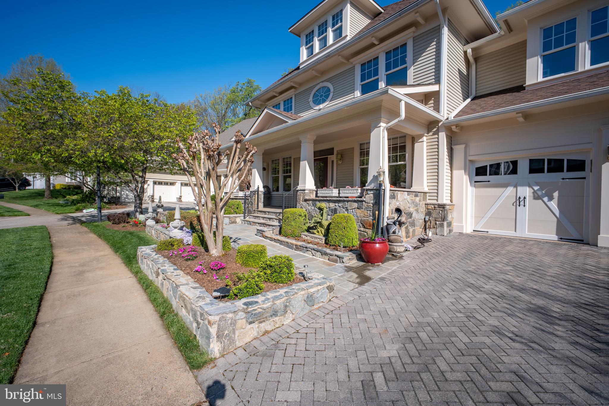 7286 HIGHLAND ESTATES PLACE